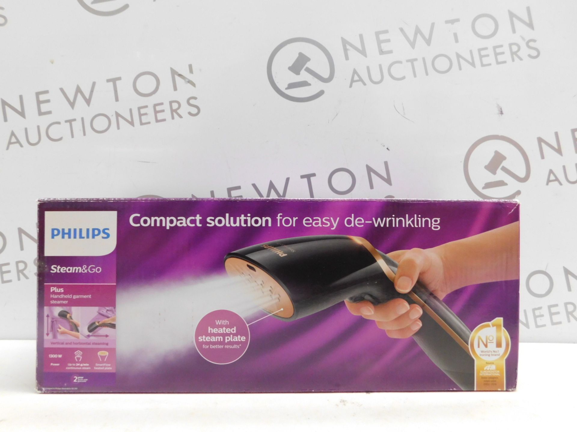 1 BOXED PHILIPS GC362/86 STEAM & GO PLUS HANDHELD GARMENT STEAMER RRP Â£79.99