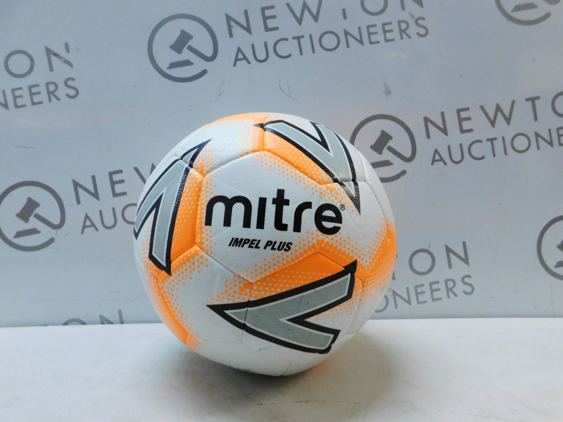 1 MITRE IMPEL PLUS SIZE 5 FOOTBALL RRP Â£29.99