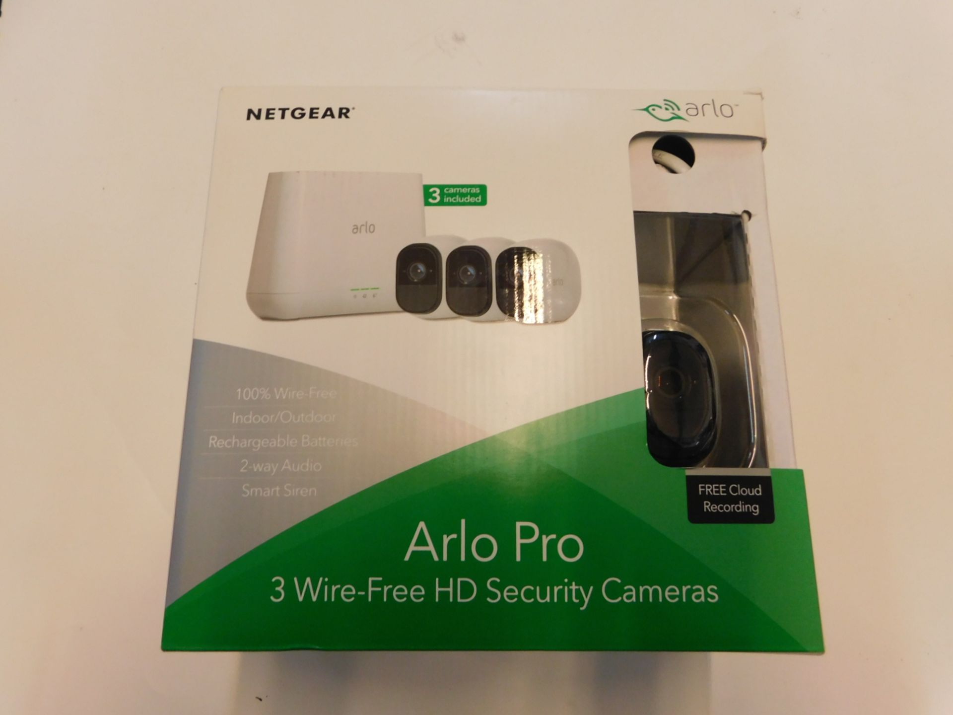 1 BOXED ARLO PRO SECURITY SYSTEM KIT WITH SIREN, 3 RECHARGEABLE INDOOR/ OUTDOOR WIRELESS HD