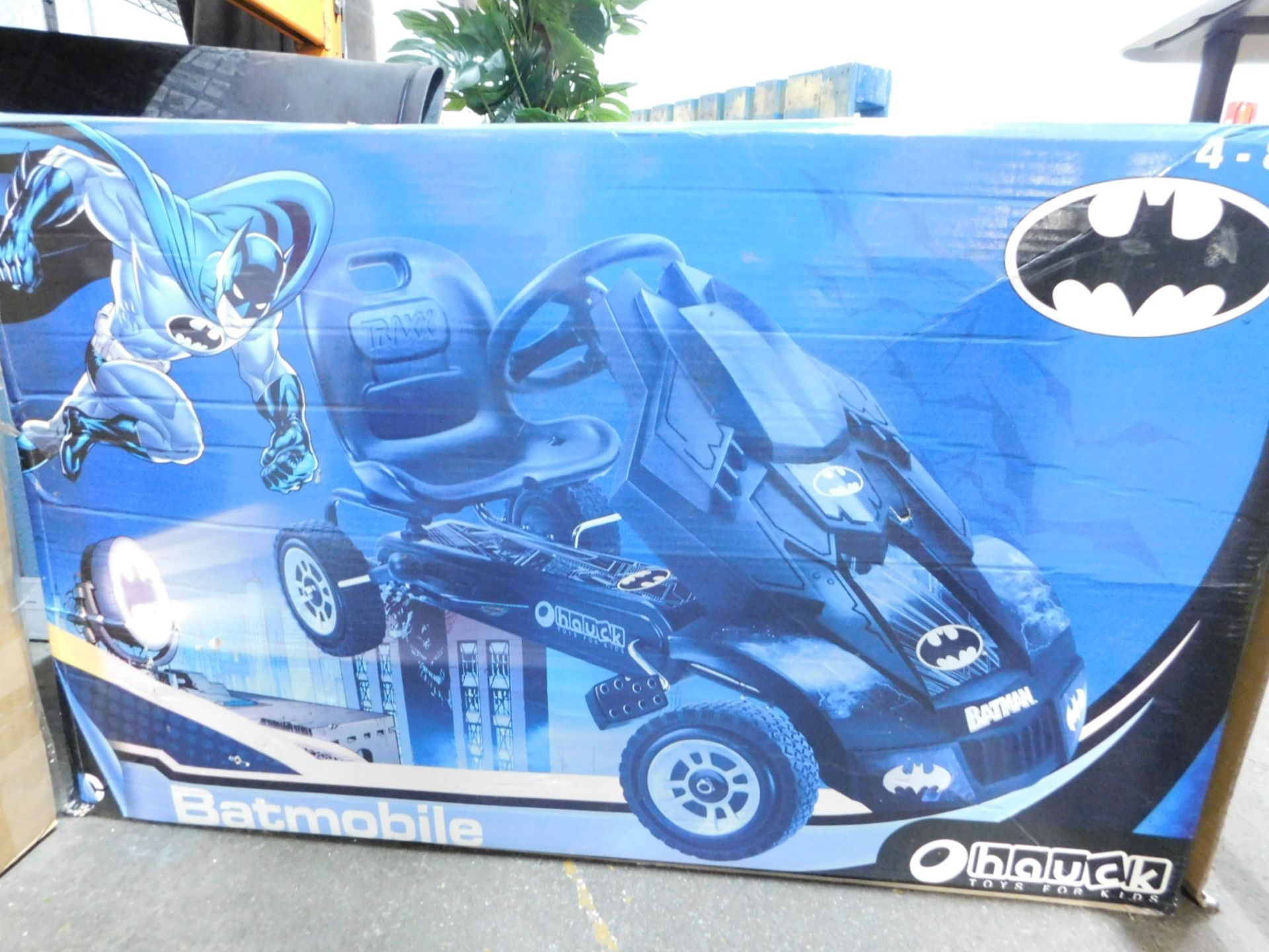 1 BOXED DC BATMAN BATMOBILE GO-KART RRP Â£179.99