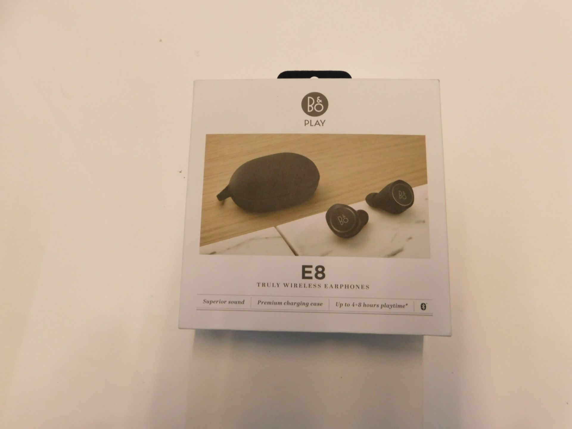 1 BOXED BANG AND OLUFSEN E8 TRUE WIRELESS BLUETOOTH EARPHONES RRP Â£299