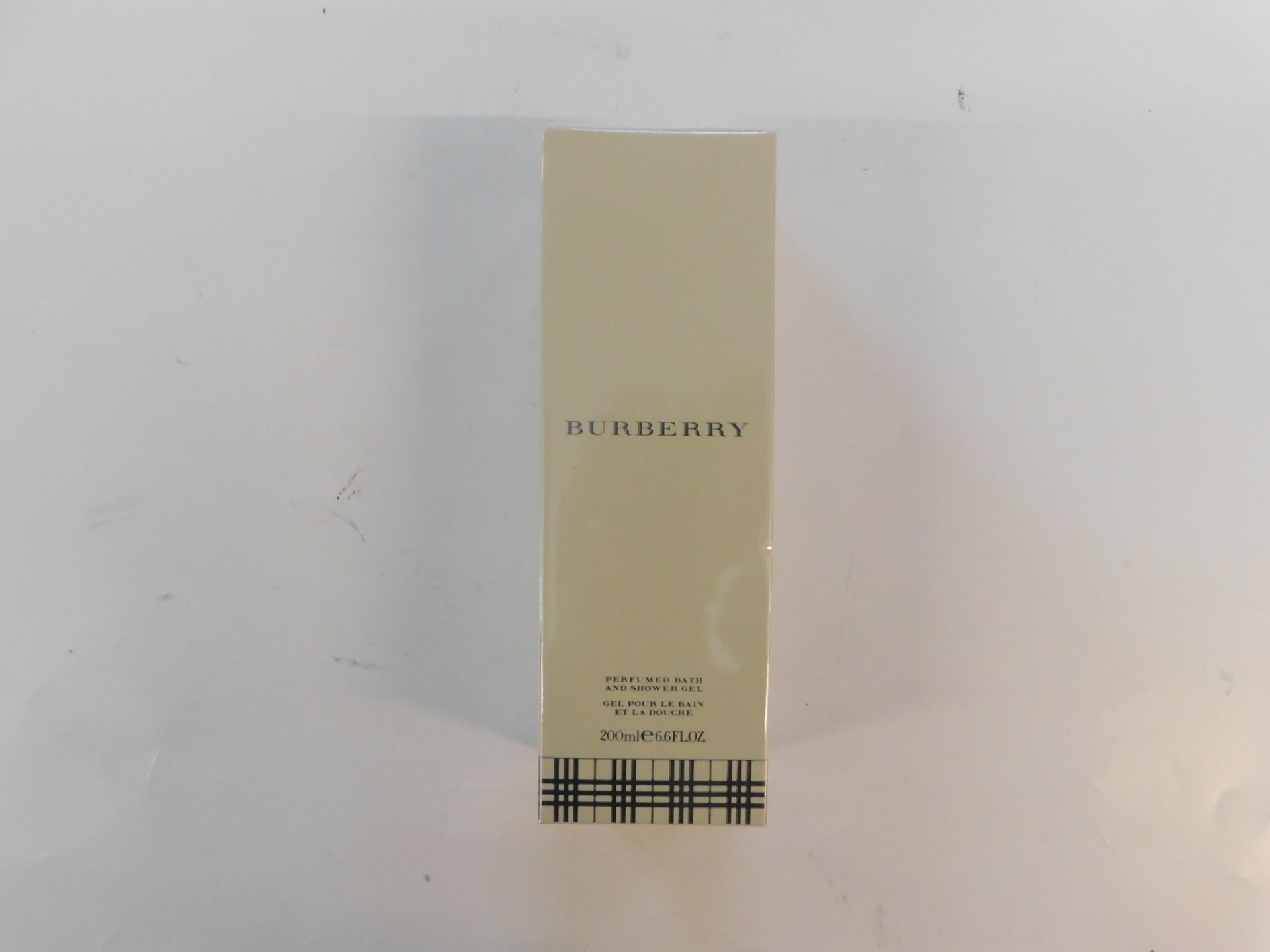 1 BRAND NEW SEALED BOXED BURBERRY PERFUMED BATH AND SHOWER GEL 200ML RRP Â£39.99