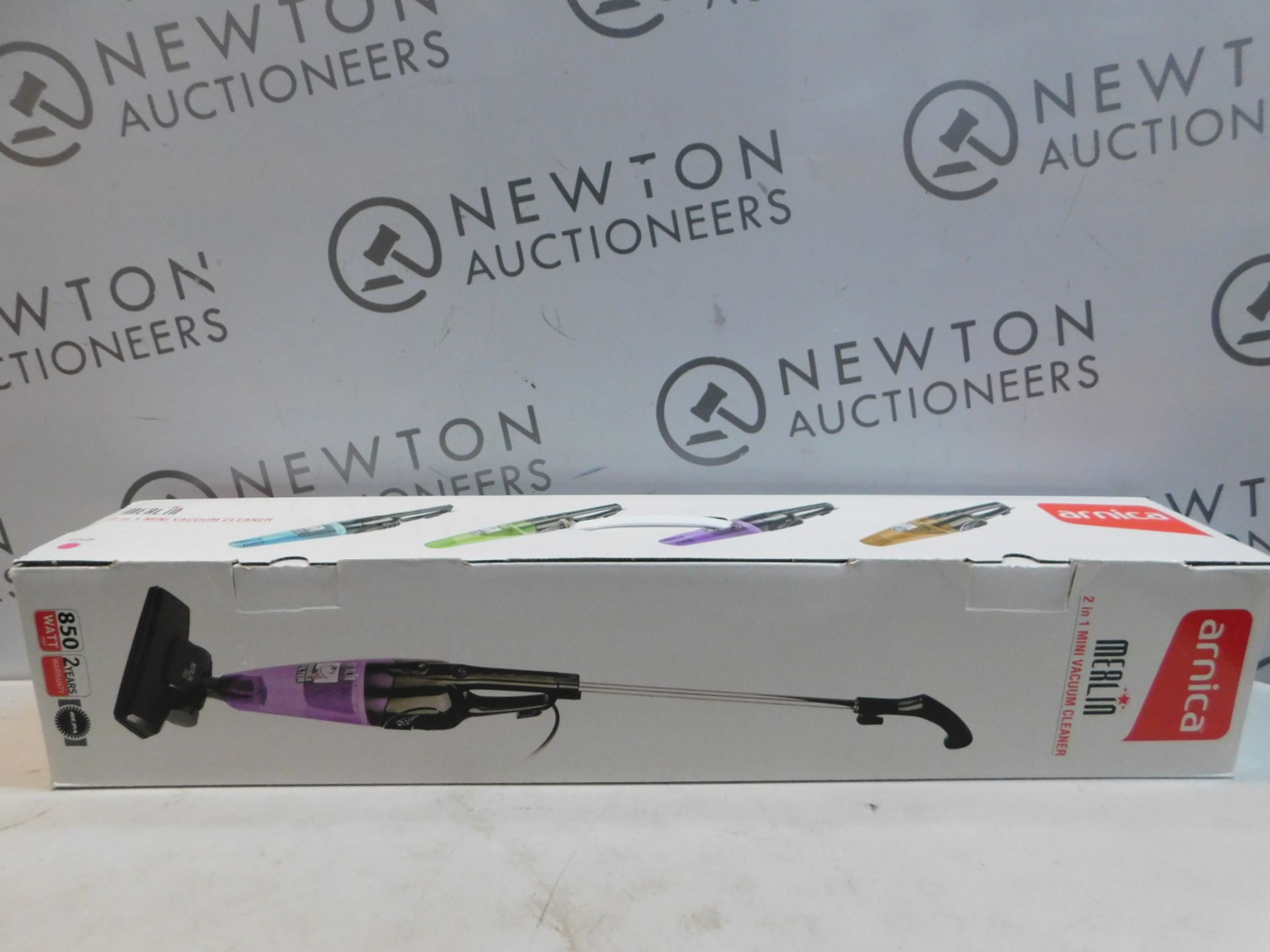 1 BOXED ARNICA MERLIN 230V 2-IN-1 MINI VACUUM CLEANER RRP Â£49.99