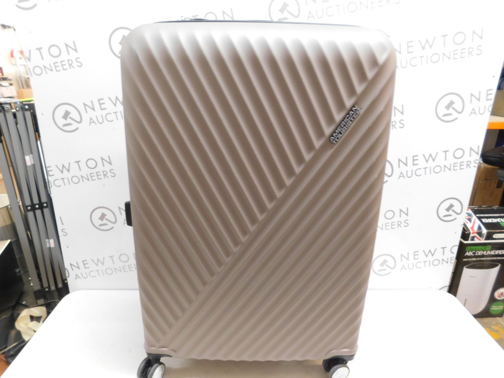 1 AMERICAN TOURISTER VISBY COMBI-LOCK BEIGE HARDSIDE PROTECTION LARGE LUGGAGE CASE RRP Â£129.99