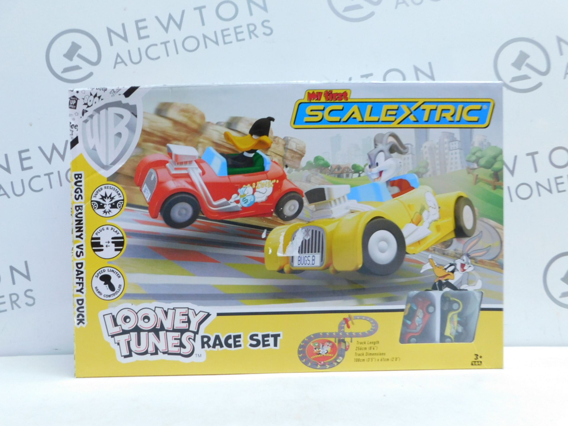 1 BOXED MY FIRST MICRO SCALEXTRIC LOONEY TUNES SLOT RACING SET RRP Â£49.99