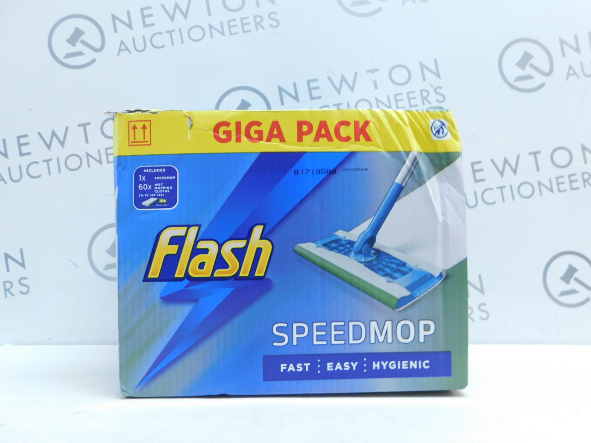 1 BOXED FLASH SPEEDMOP GIGA PACK WET MOPPING CLOTHS RRP Â£39.99