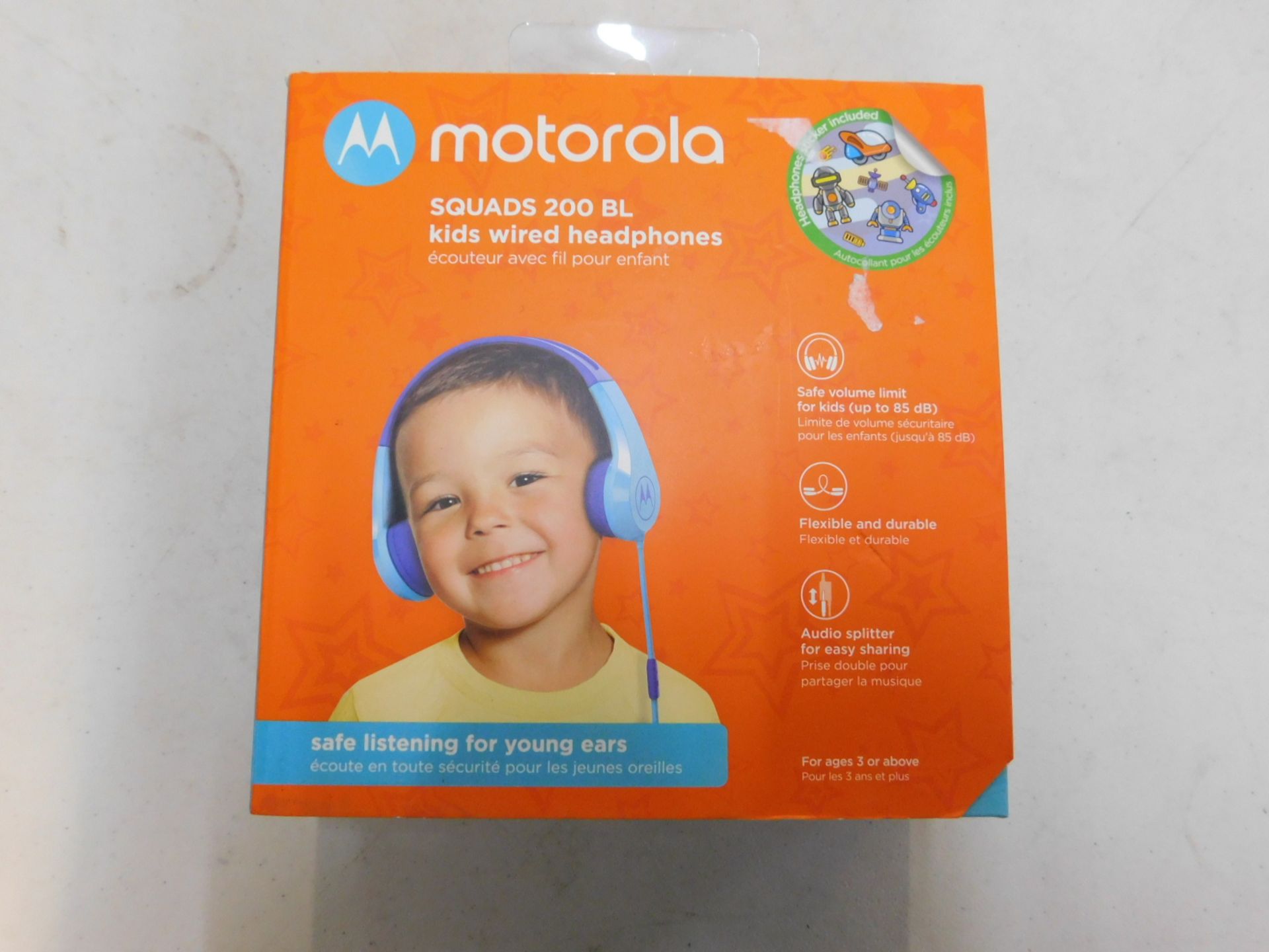 1 BOXED MOTOROLA SQUADS 200 BLUE KIDS WIRED HEADPHONES RRP Â£19.99