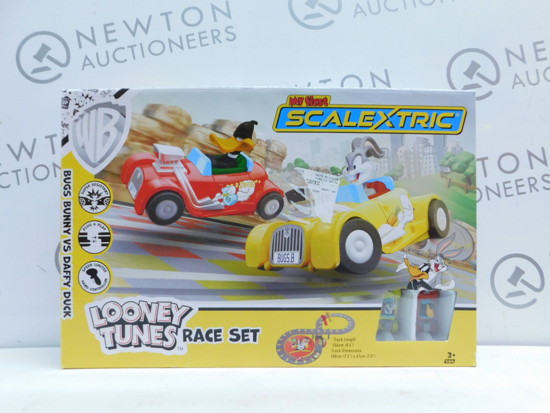 1 BOXED MY FIRST MICRO SCALEXTRIC LOONEY TUNES SLOT RACING SET RRP Â£49.99