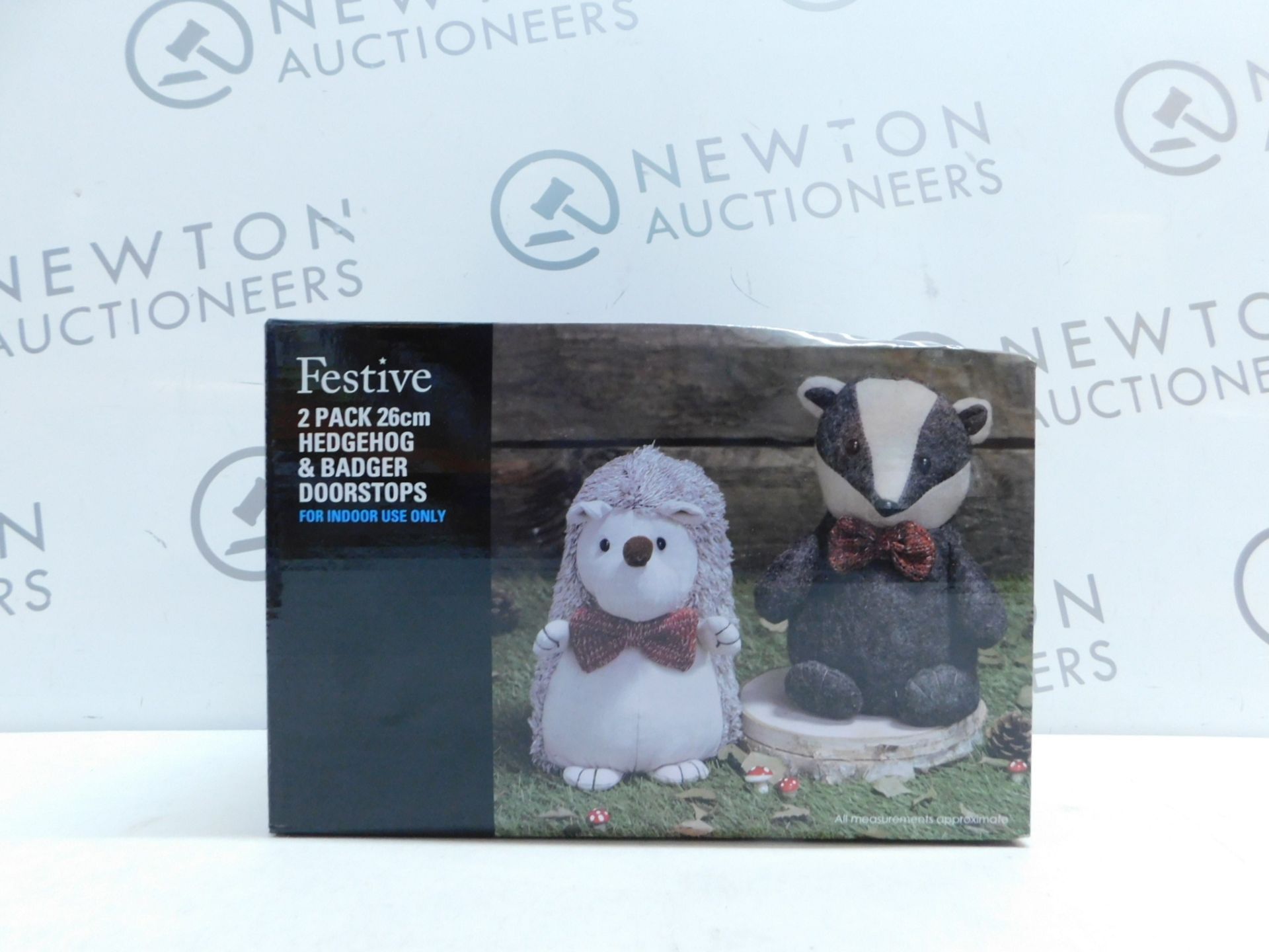 1 BRAND NEW BOXED FESTIVE PLUSH 2PK 26CM HEDGEHOG & BADGER DOORSTOPS RRP Â£39.99