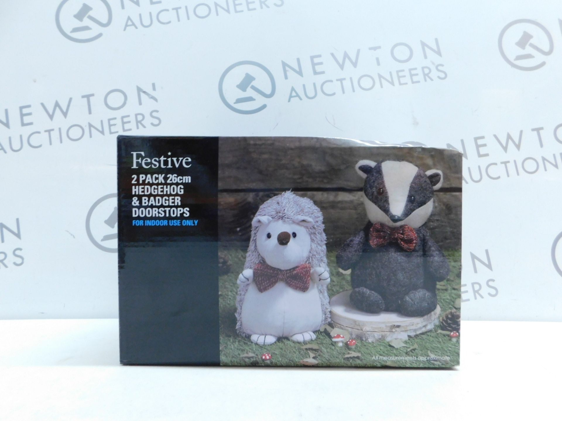 1 BRAND NEW BOXED FESTIVE PLUSH 2PK 26CM HEDGEHOG & BADGER DOORSTOPS RRP Â£39.99