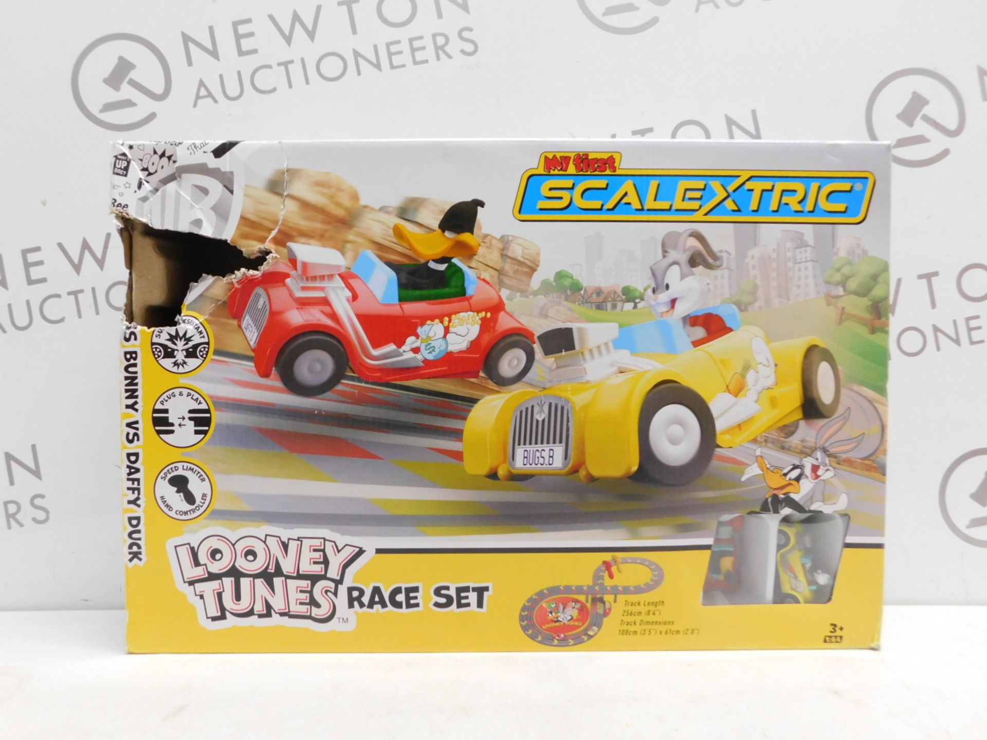 1 BOXED MY FIRST MICRO SCALEXTRIC LOONEY TUNES SLOT RACING SET RRP Â£49.99