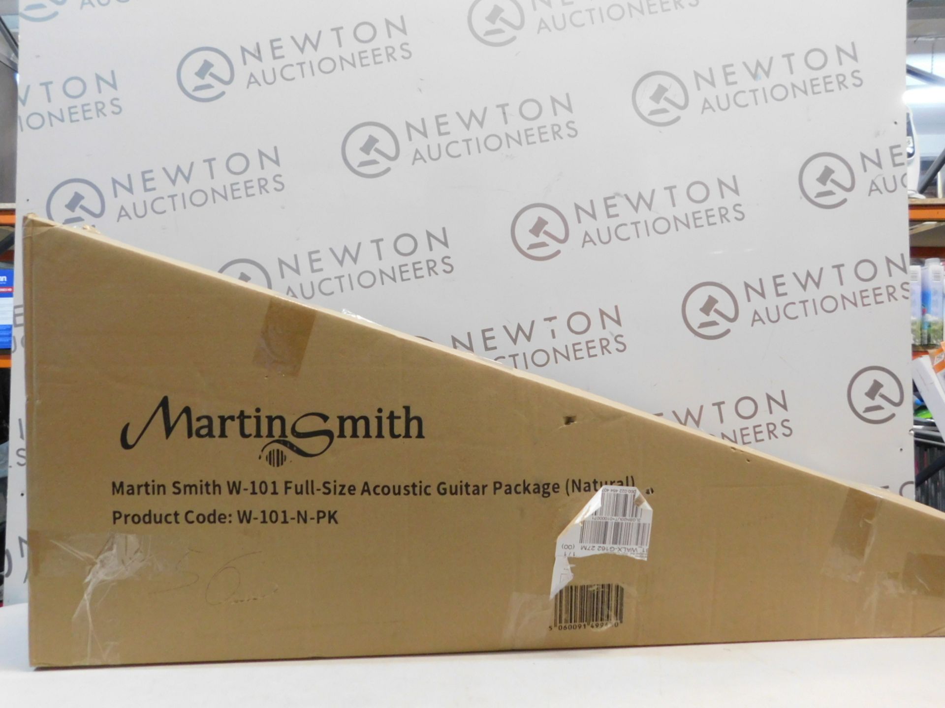 1 BOXED MARTIN SMITH W-101-PK FULL SIZE ACOUSTIC GUITAR WITH KIT RRP Â£89.99