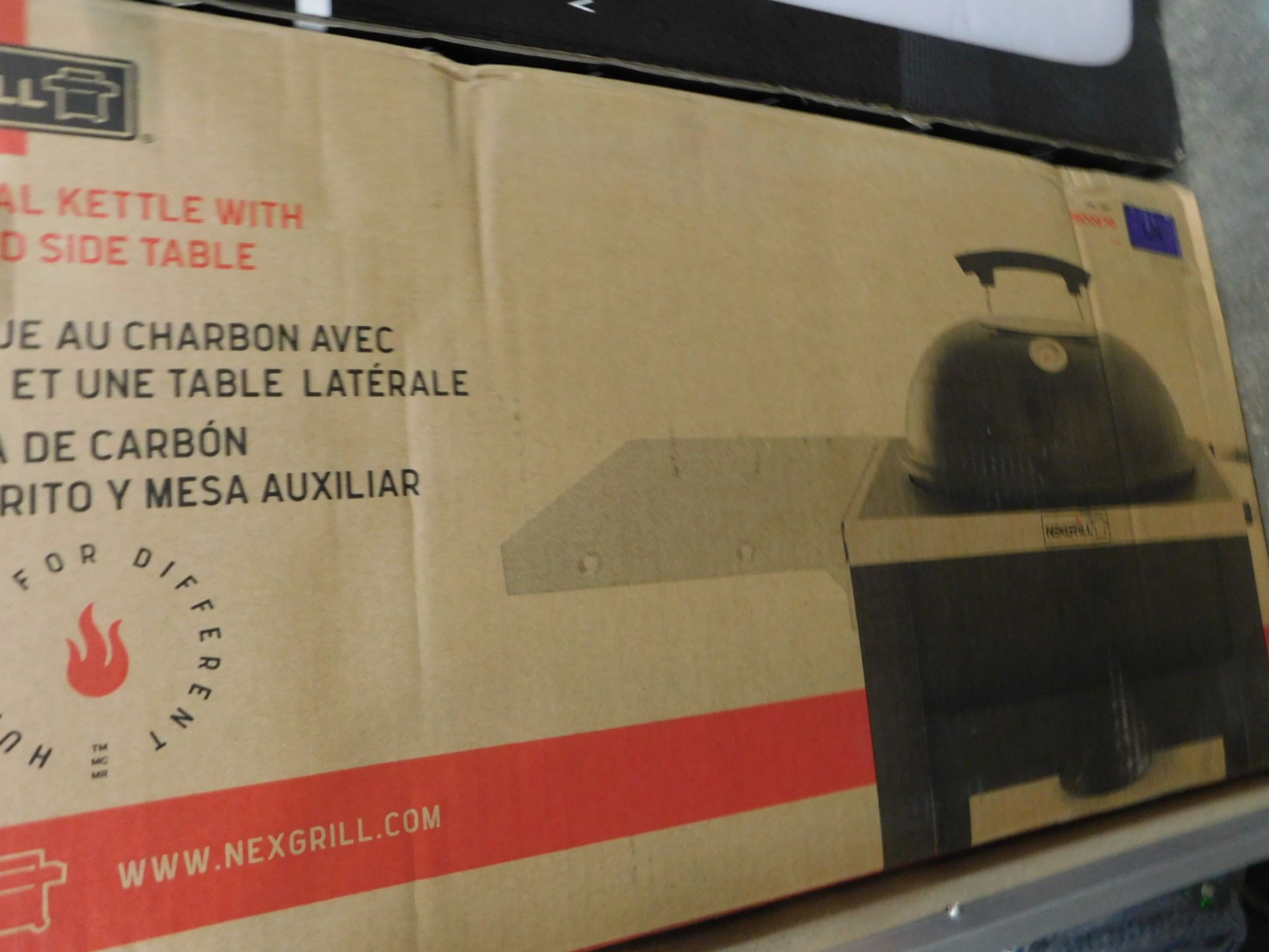 1 BOXED NEXGRILL 22" (56CM) CHARCOAL KETTLE BARBEQUE WITH CART & SIDE TABLE RRP Â£299