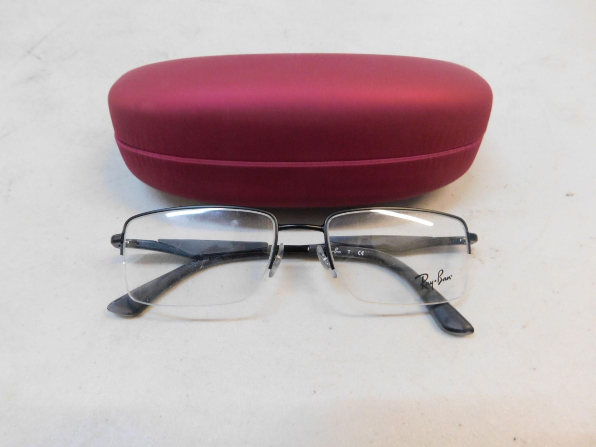 1 PAIR OF RAYBAN GLASSES FRAME WITH CASE RRP Â£79.99
