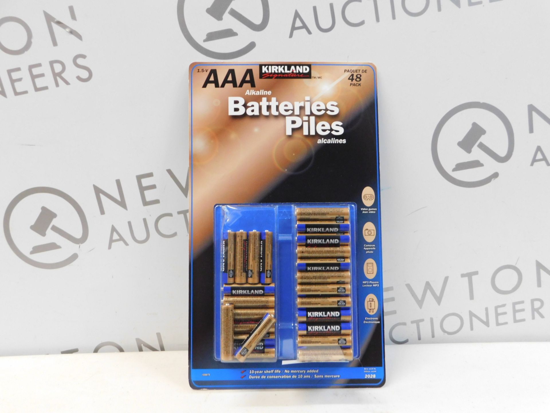 1 PACK OF 40 (APPROX) KIRKLAND SIGNATURE AAA 1.5V ALKALINE BATTERIES RRP Â£29.99