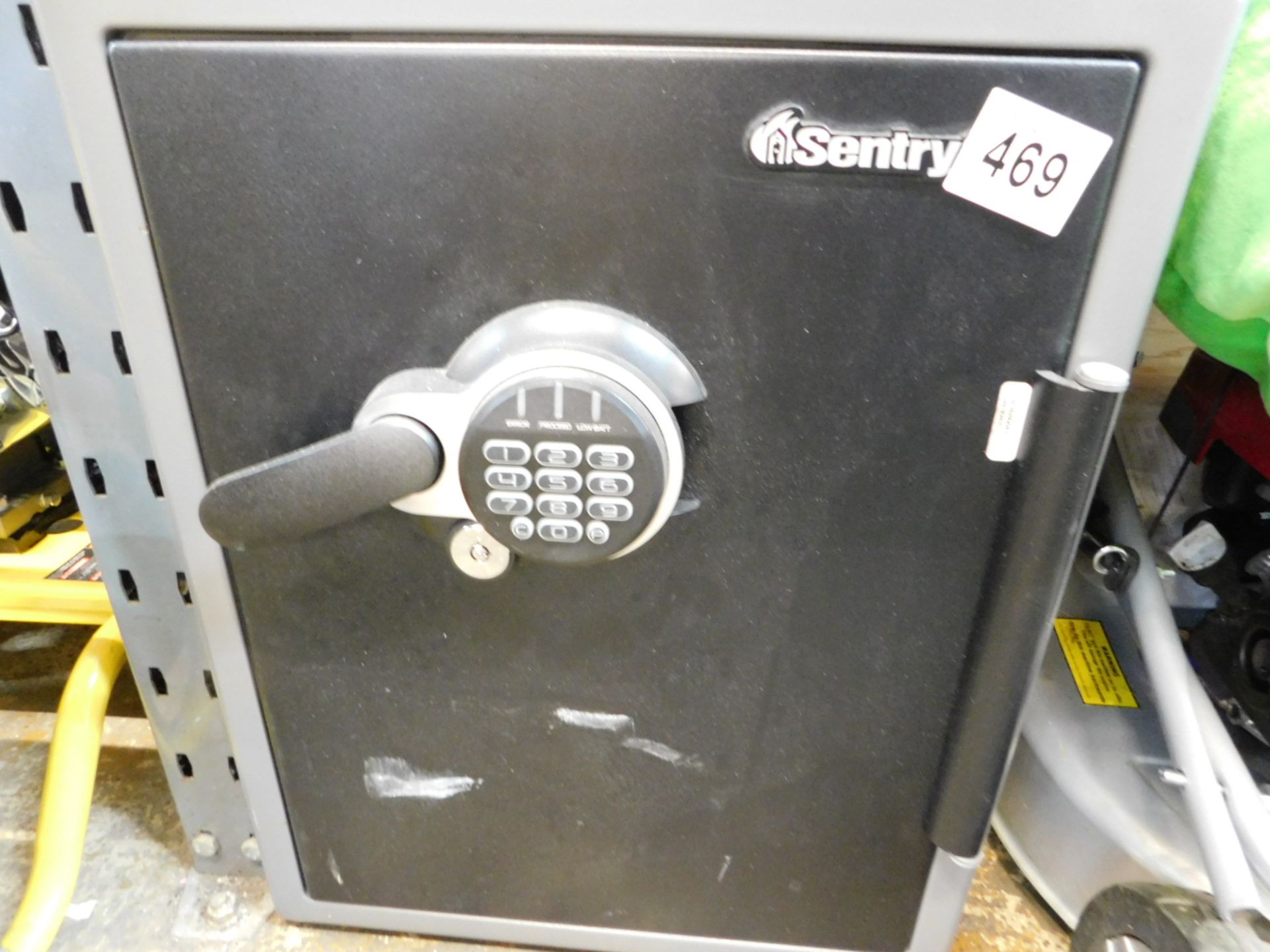 1 SENTRYSAFE SFW205GPC DIGITAL FIRE & WATER SAFE WITH 2FT CAPACITY RRP Â£399