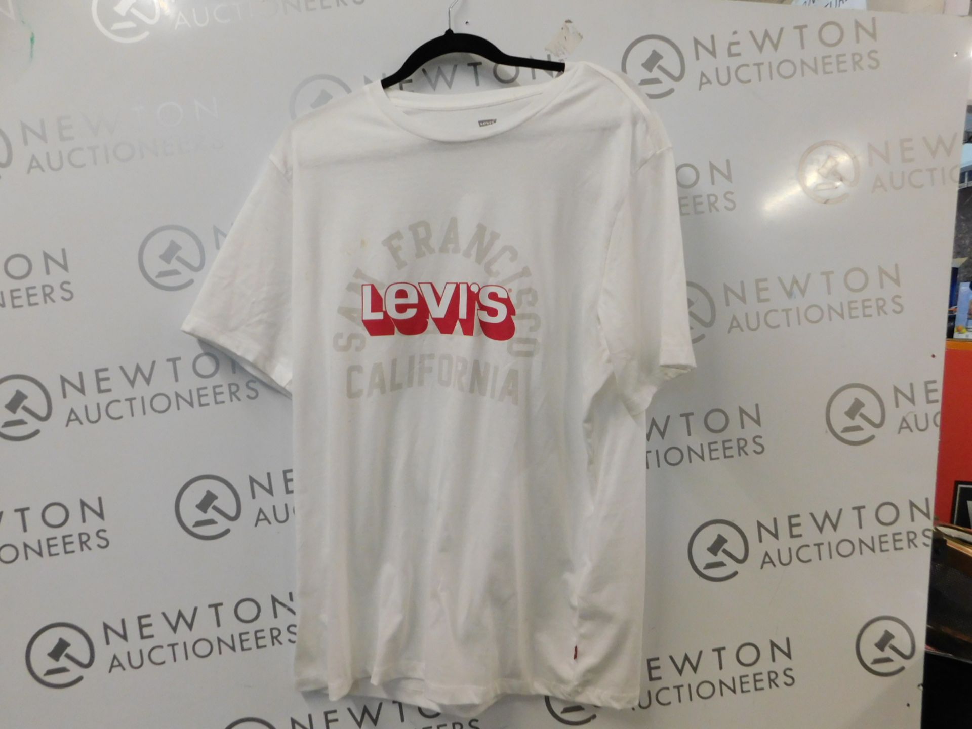 1 LEVI'S MENS SAN FRANCISCO CALIFORNIA WHITE CREW NECK T-SHIRT SIZE L RRP Â£29.99