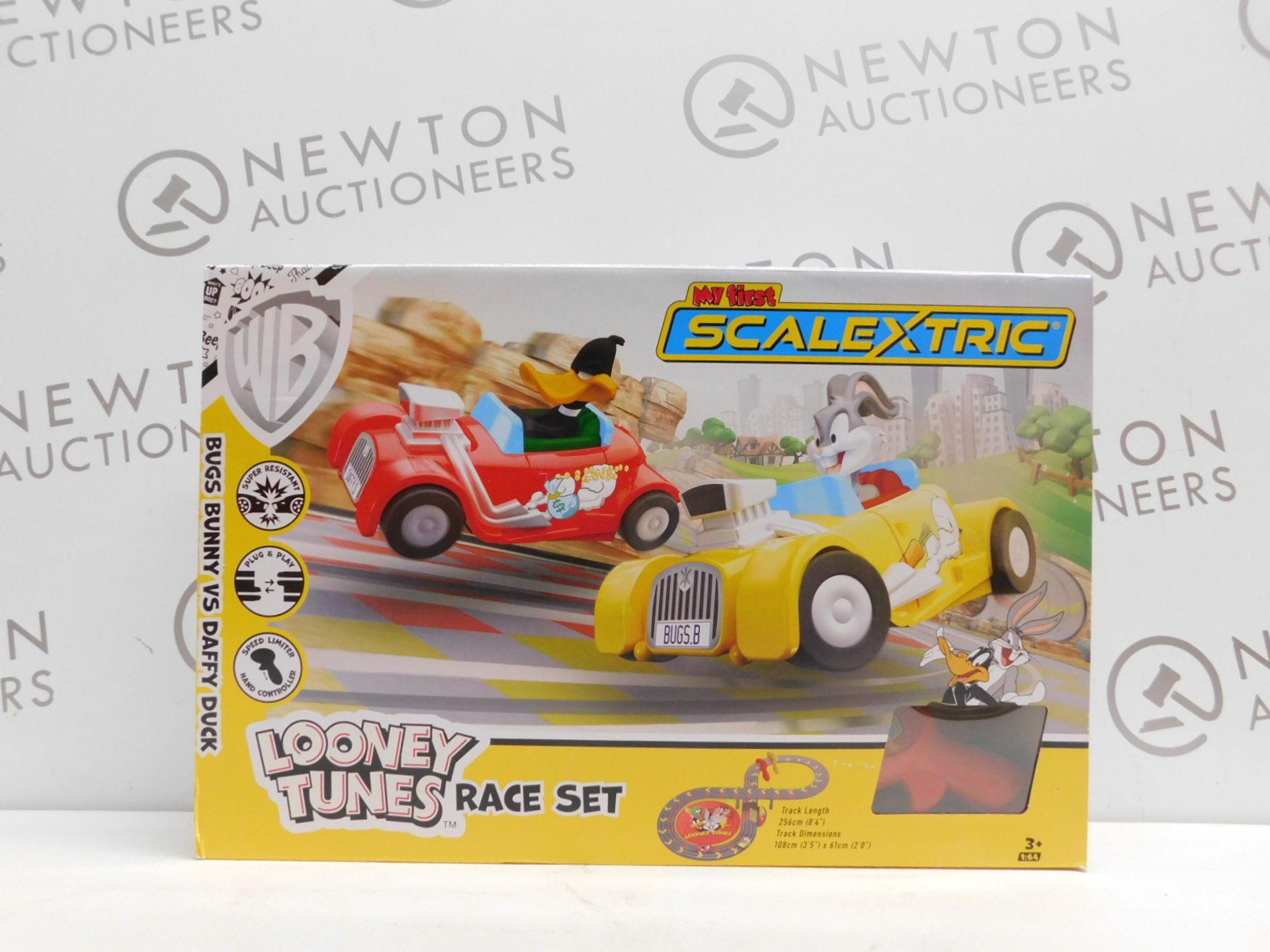 1 BOXED MY FIRST MICRO SCALEXTRIC LOONEY TUNES SLOT RACING SET RRP Â£49.99