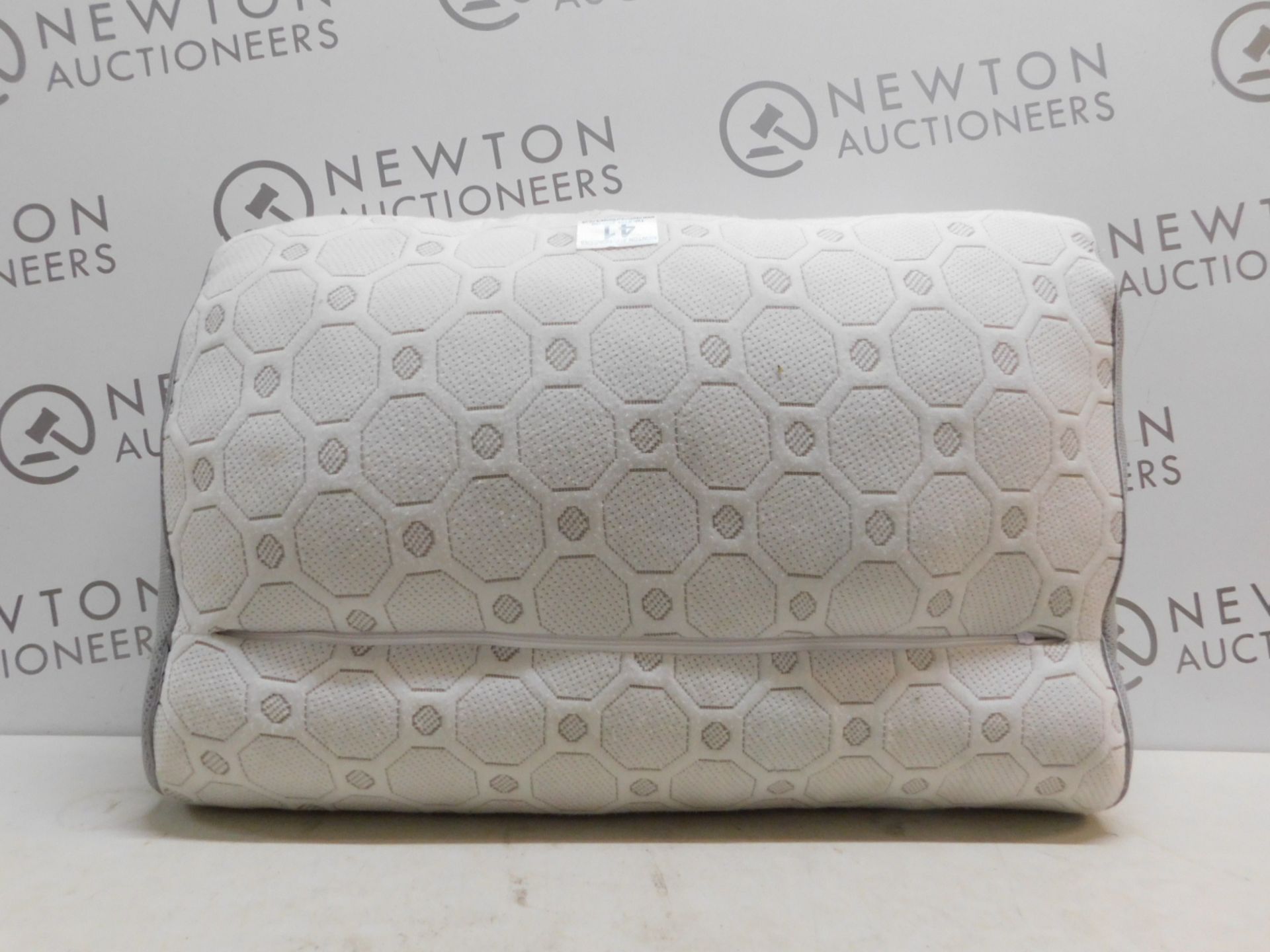 1 DORMEO OCTASENSE PILLOW RRP Â£44.99