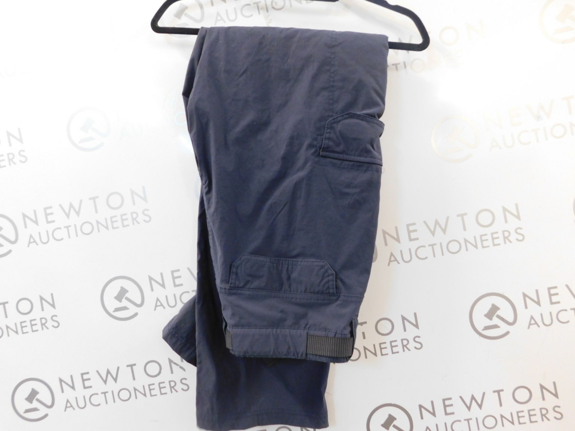 1 PAIR OF BC CLOTHING WORK PANTS IN NAVY SIZE 38"-40" RRP Â£39.99