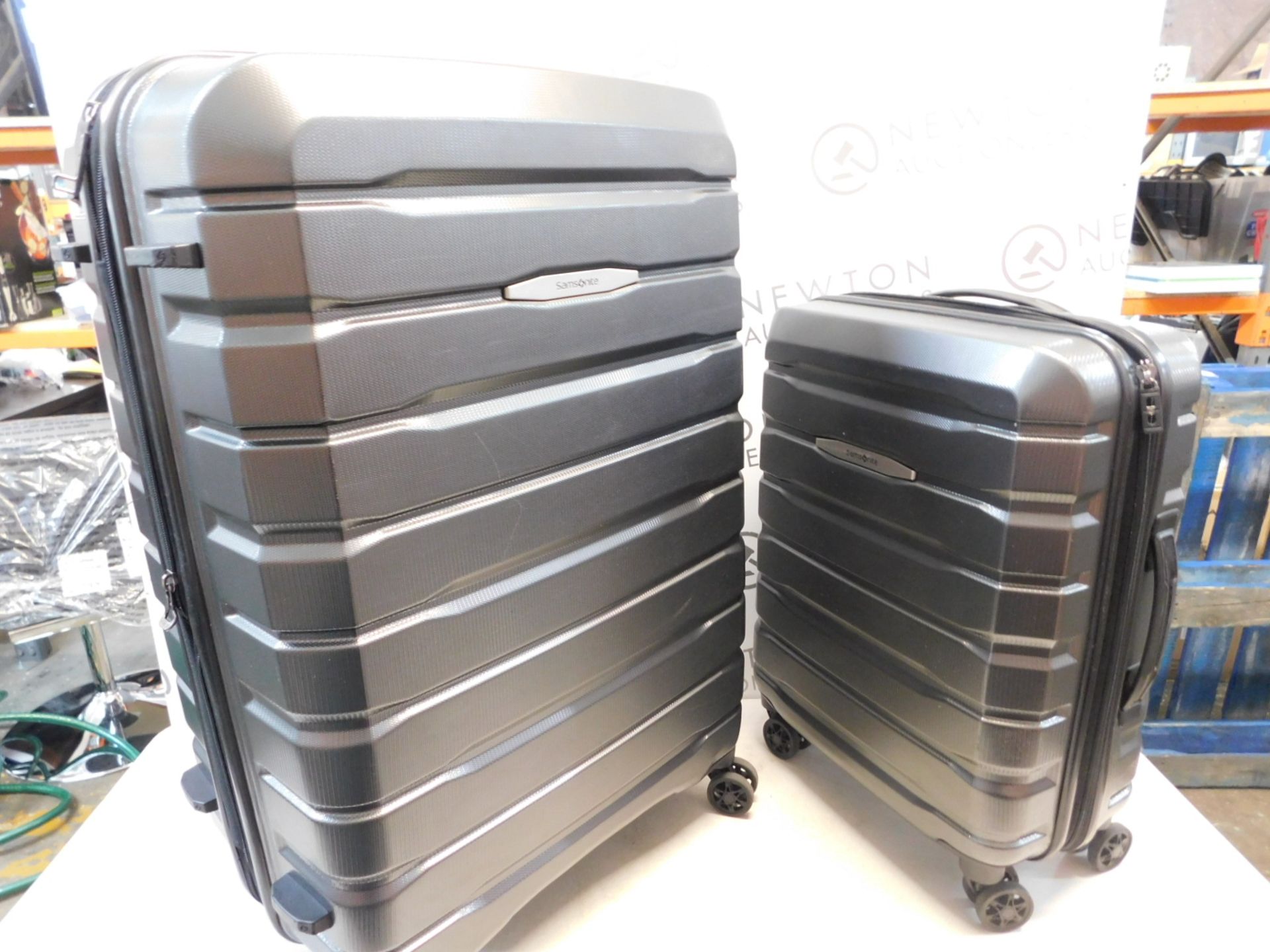 1 SAMSONITE TECH TWO INTERNATIONAL 2 PIECE HARDSIDE SPINNER SET RRP Â£199