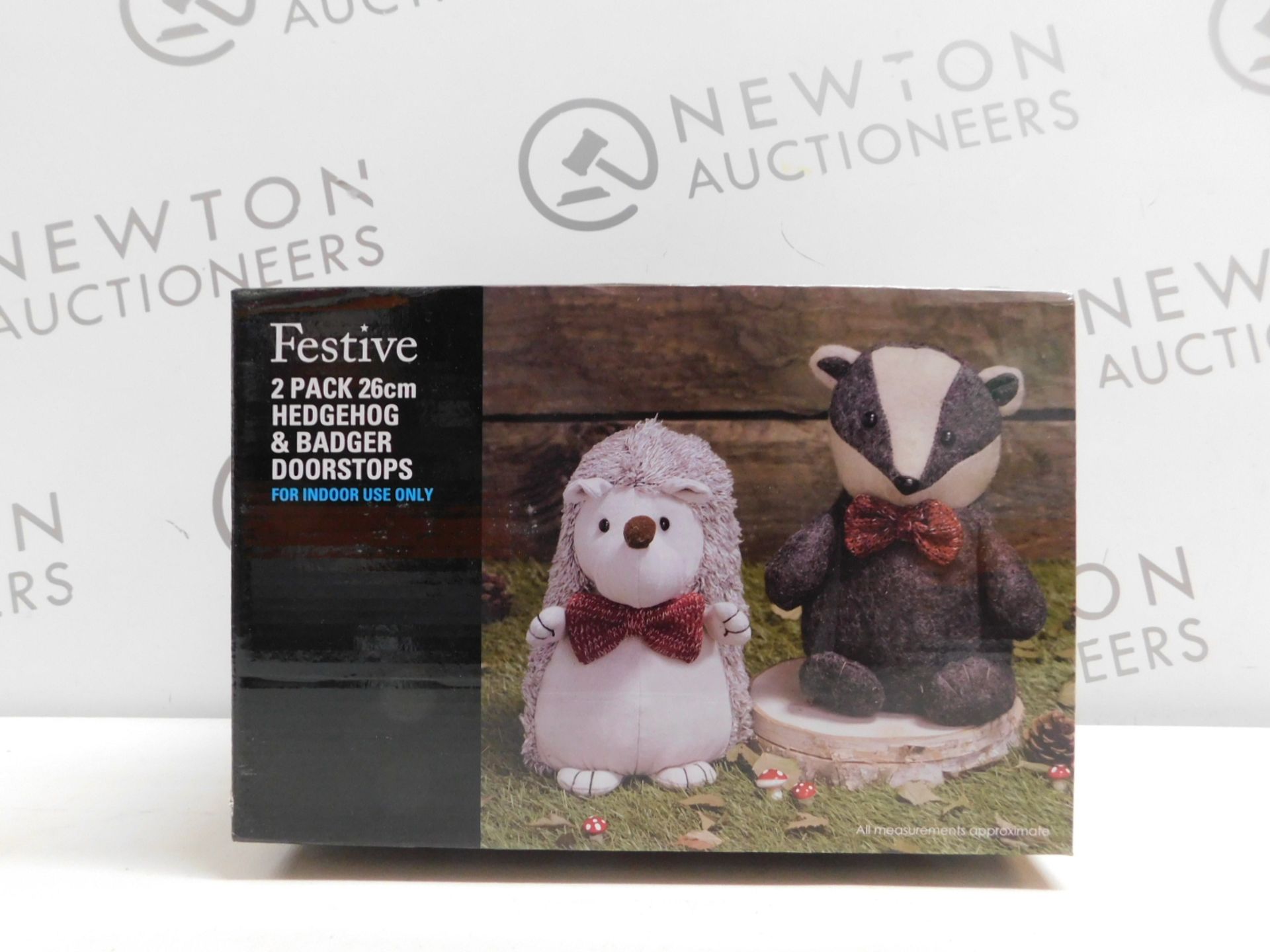 1 BRAND NEW BOXED FESTIVE PLUSH 2PK 26CM HEDGEHOG & BADGER DOORSTOPS RRP Â£39.99