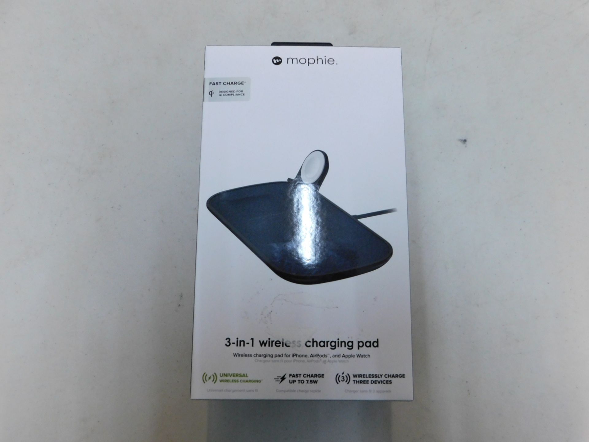 1 BOXED MOPHIE 3-IN-1 WIRELESS CHARGING PAD RRP Â£129.99