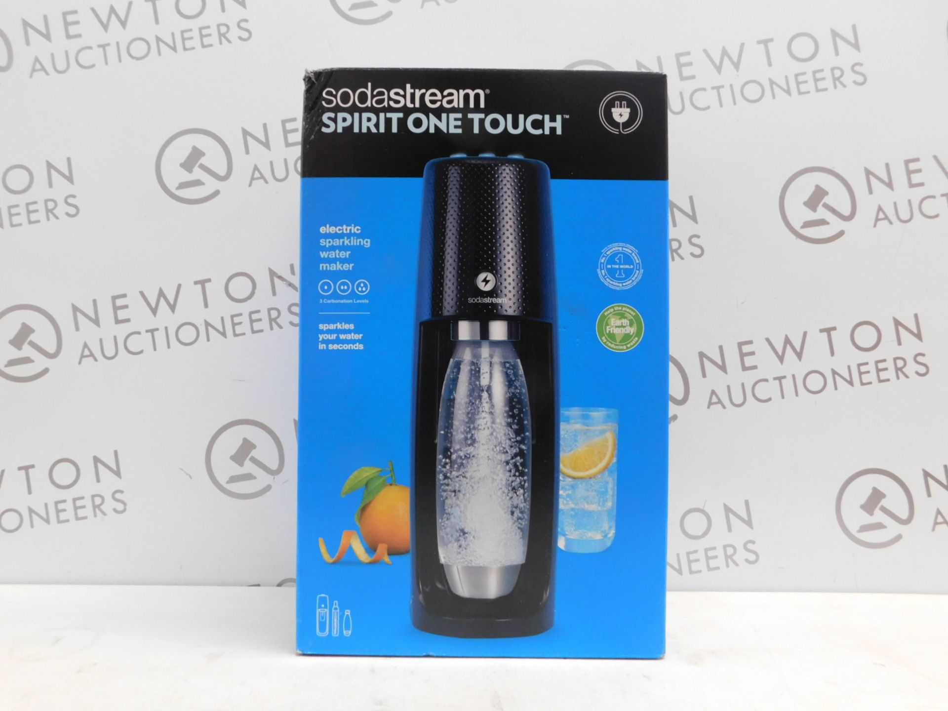 1 BOXED SODASTREAM SPIRIT ONE TOUCH ELECTRIC SPARKLING WATER MAKER RRP Â£129.99