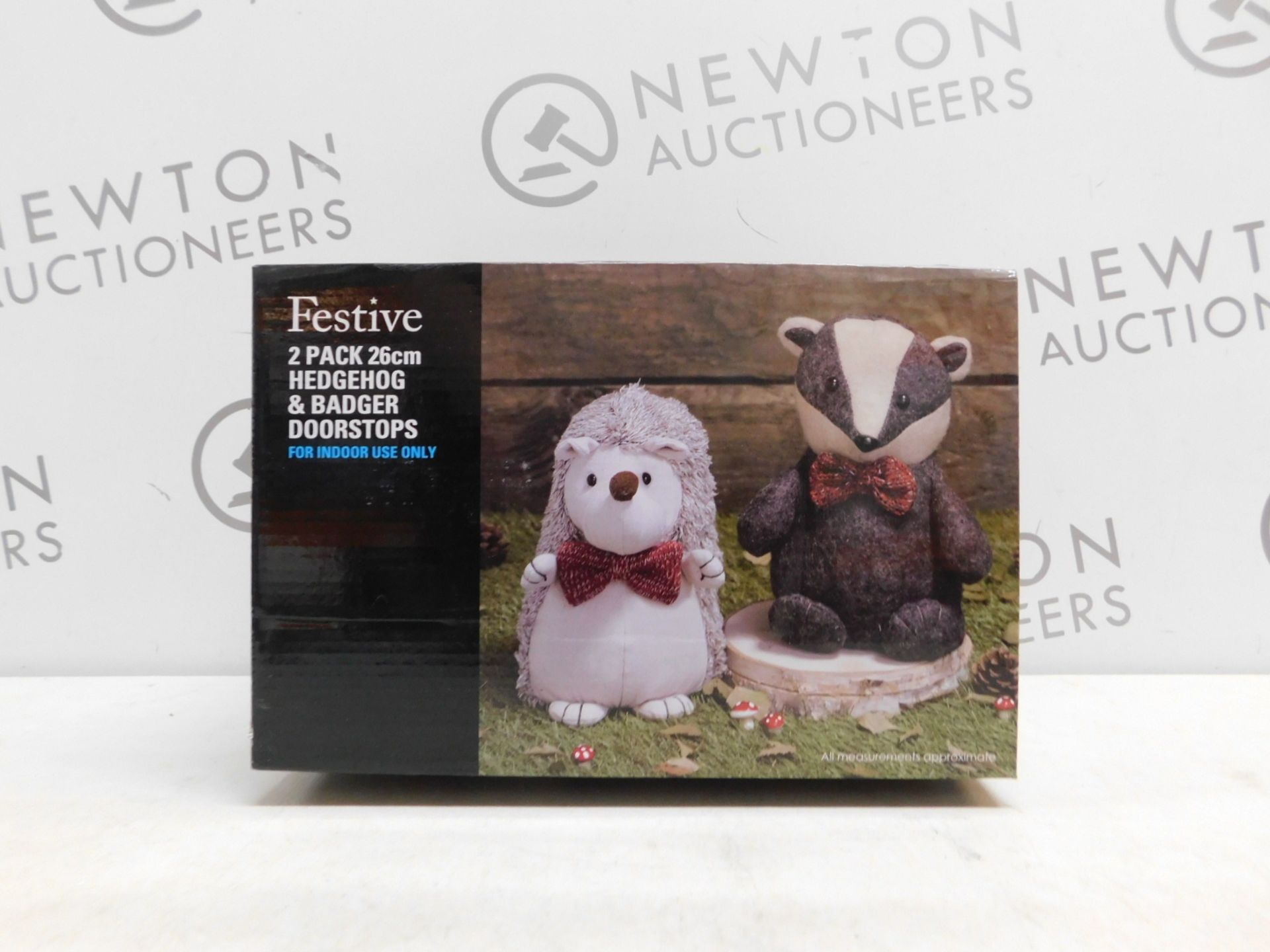 1 BRAND NEW BOXED FESTIVE PLUSH 2PK 26CM HEDGEHOG & BADGER DOORSTOPS RRP Â£39.99