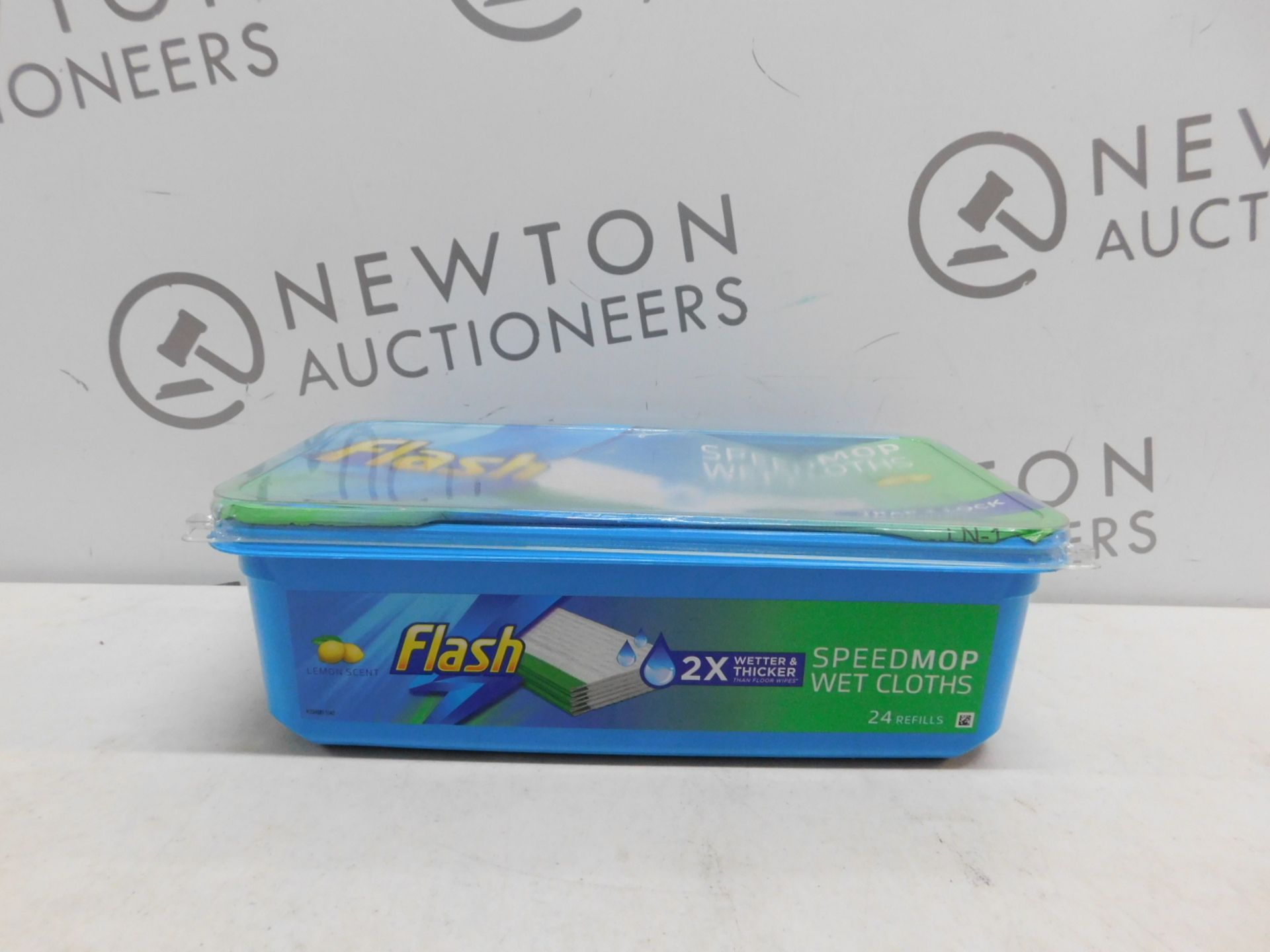 1 BOX OF FLASH SPEEDMOP WET MOPPING CLOTHS RRP Â£12.99 - Image 2 of 2