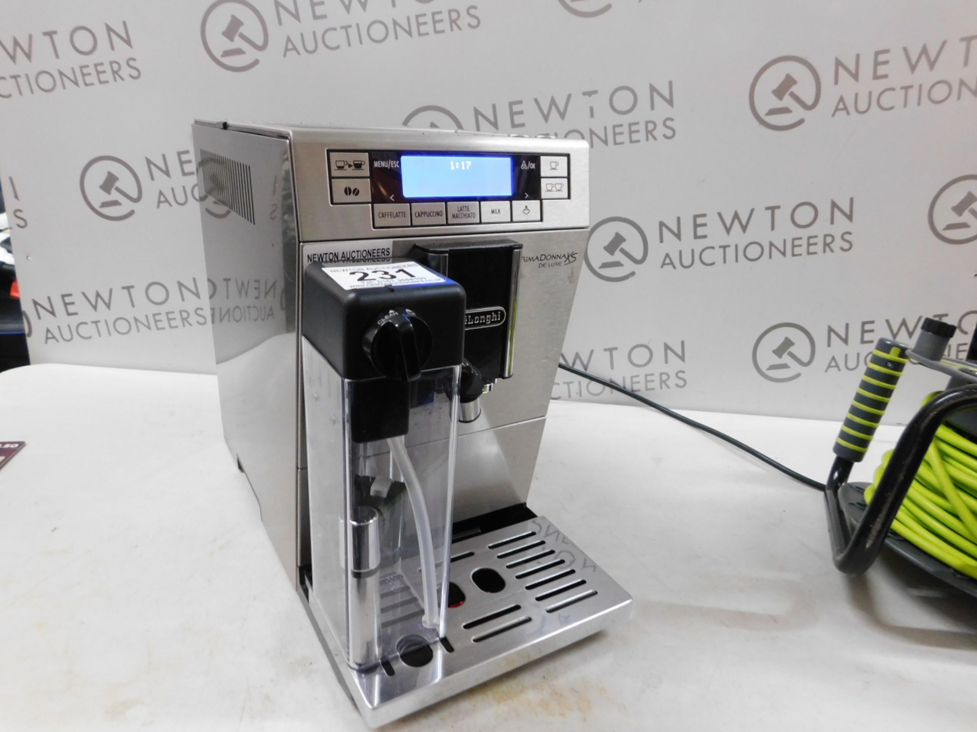 1 DELONGHI PRIMADONNA XS DELUXE ETAM 36.365.M BEAN TO CUP COFFEE MACHINE RRP Â£1099 - Image 2 of 2