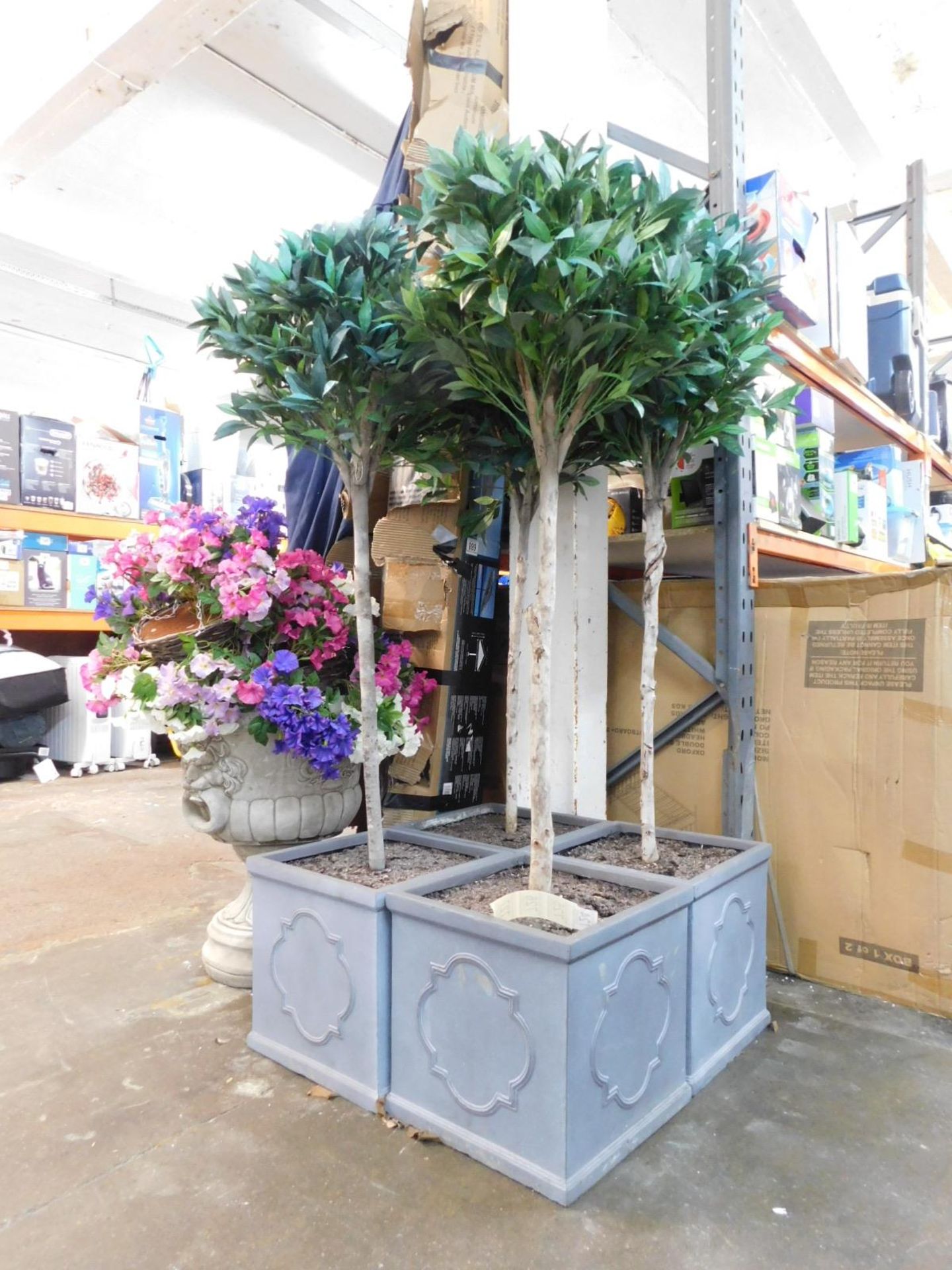 1 TREE LOCATE TALL ARTIFICIAL PLANT IN STONE PLANTER RRP Â£149.99