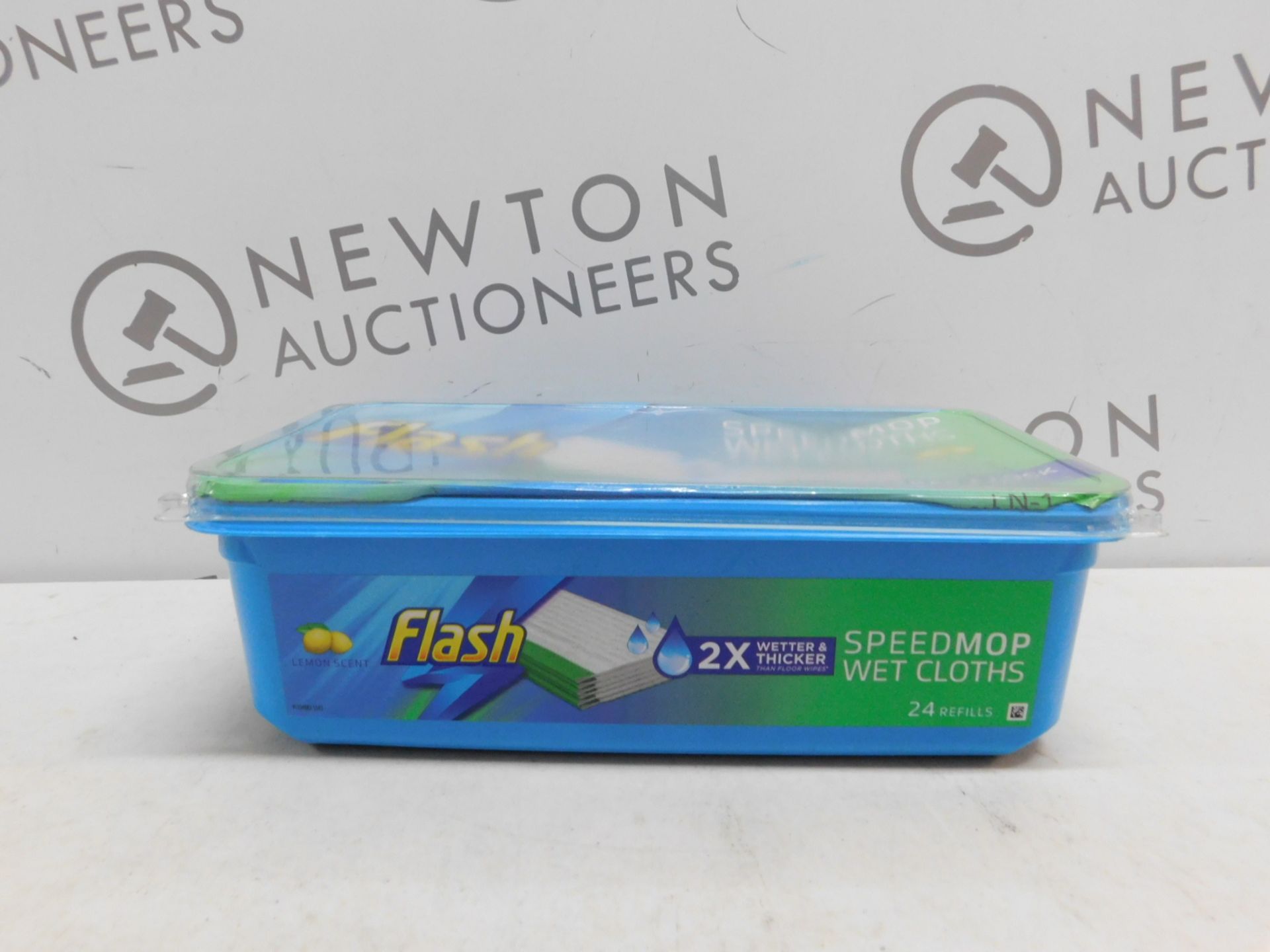 1 BOX OF FLASH SPEEDMOP WET MOPPING CLOTHS RRP Â£12.99 - Image 2 of 2