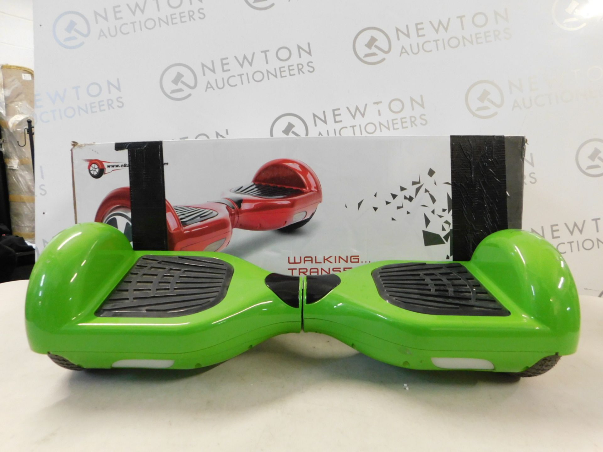 1 BOXED SMART BALANCE WHEEL HOVERBOARD IN GREEN WITH CHARGER RRP Â£299 (TESTED & WORKING)