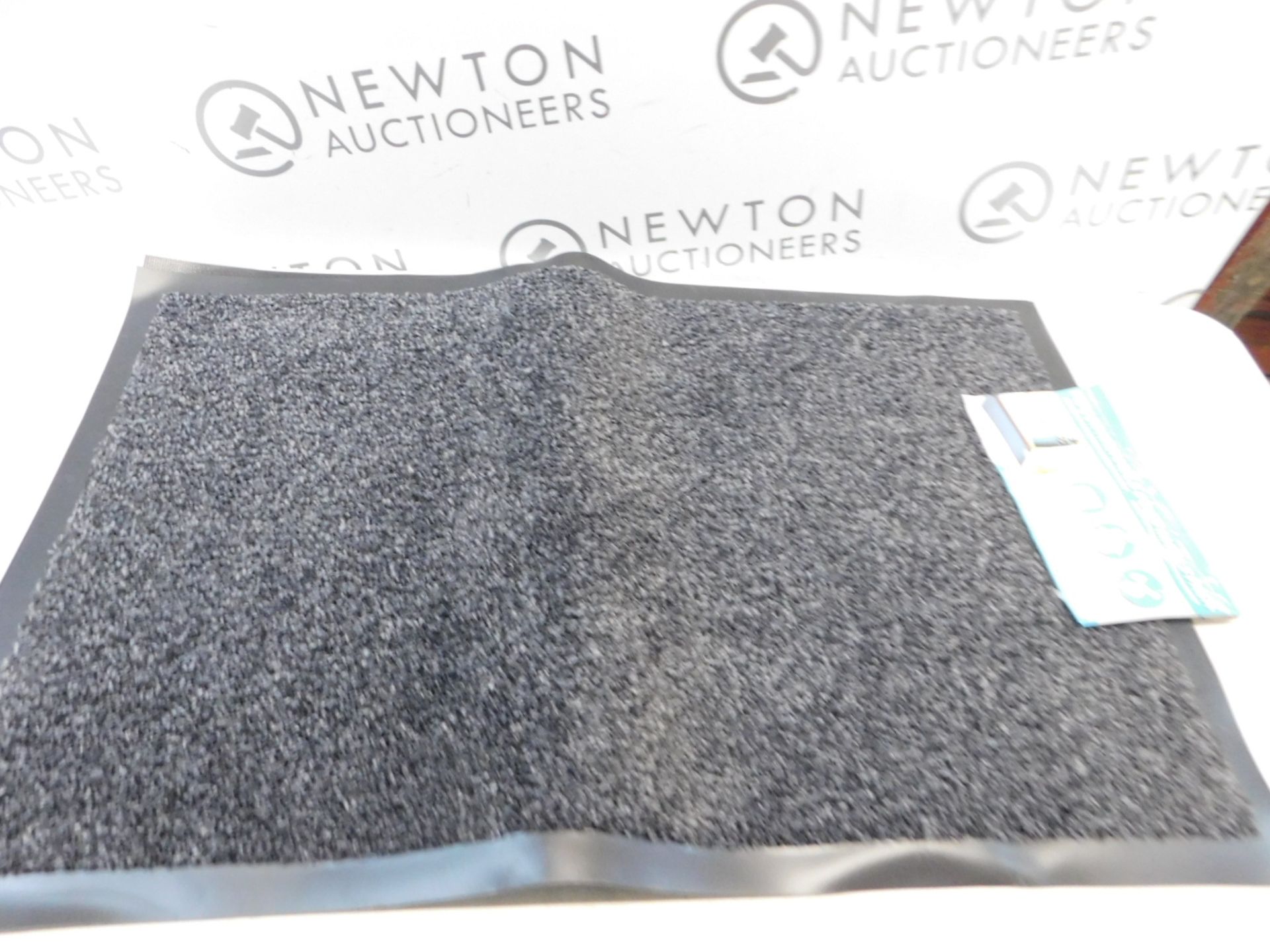 2 RUBBERISED ENTRANCE MATS RRP Â£22.99