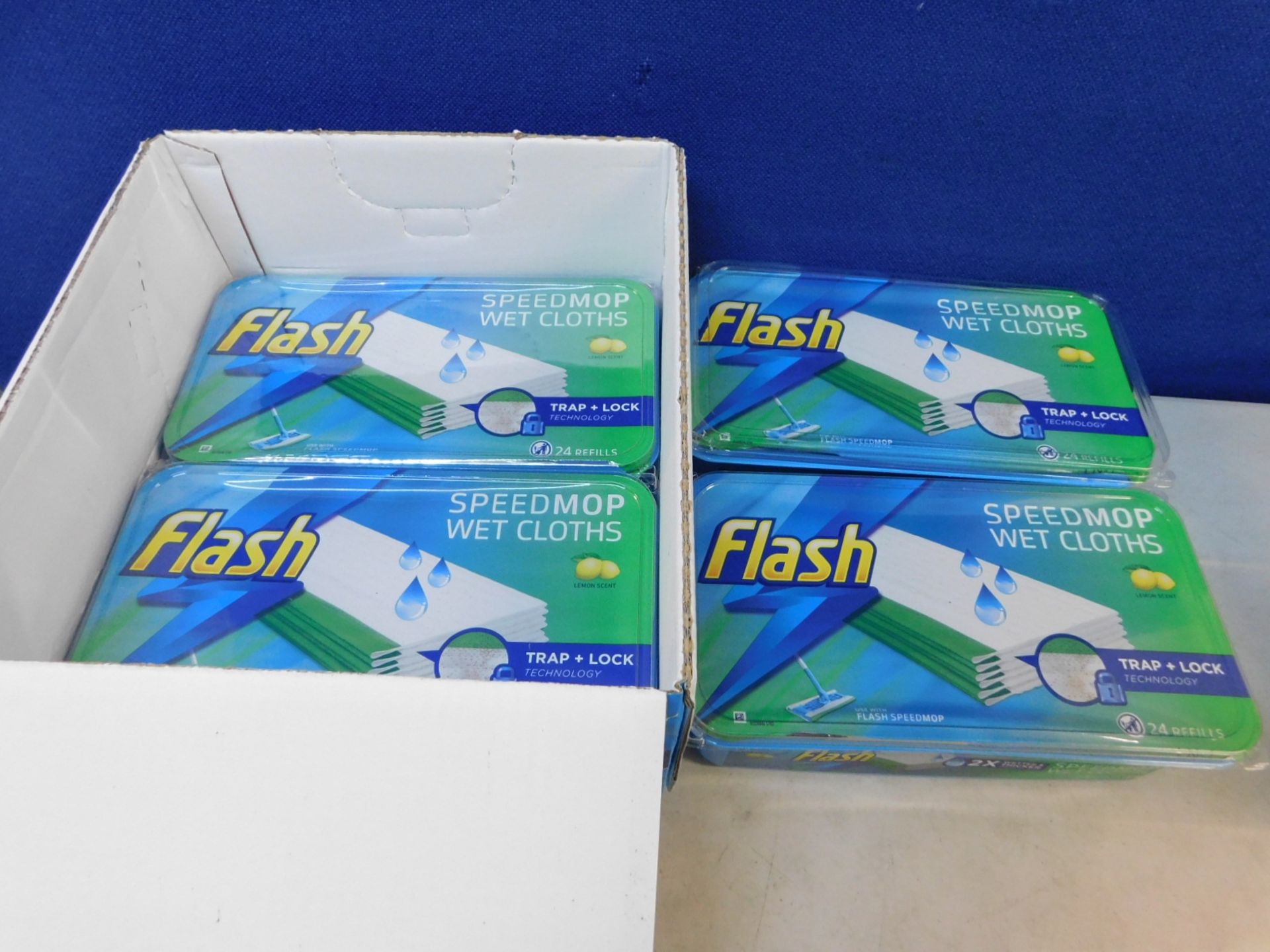 1 BOXED FLASH 4PK WET MOPPING CLOTHS RRP £44.99