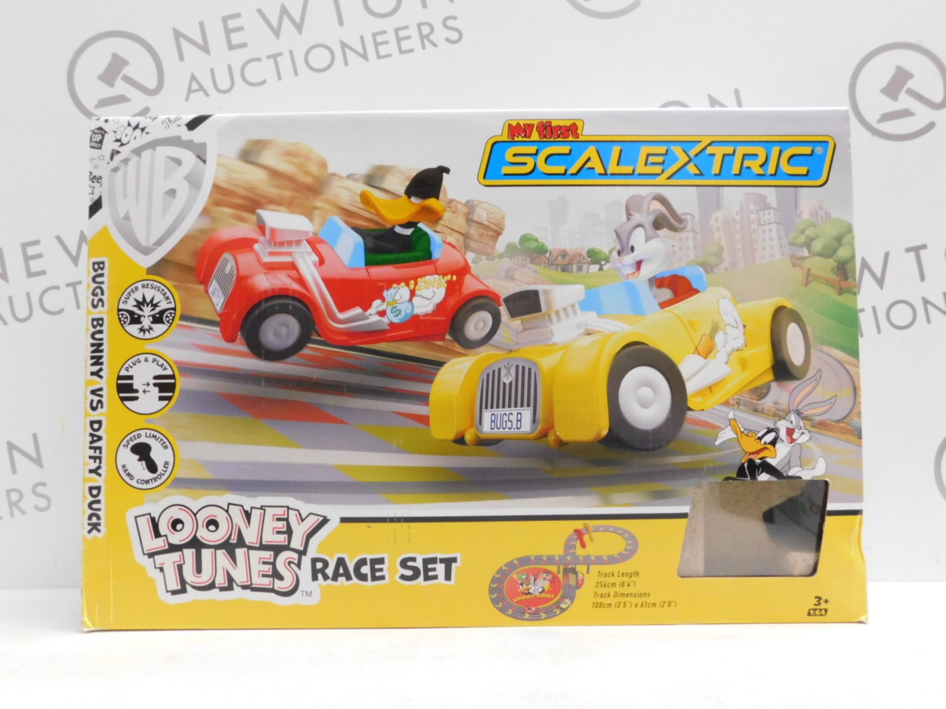 1 BOXED MY FIRST MICRO SCALEXTRIC LOONEY TUNES SLOT RACING SET RRP £49.99