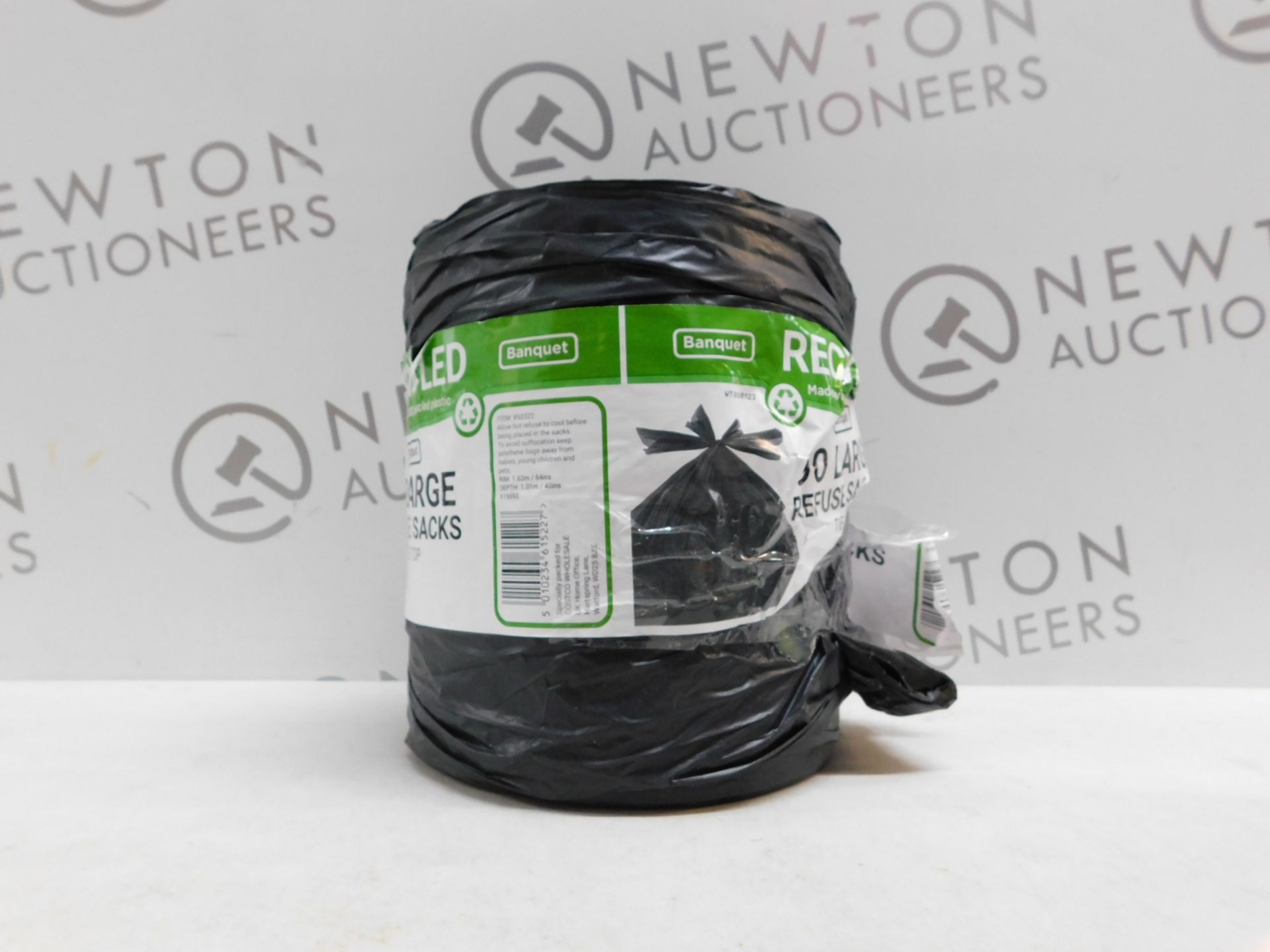 1 ROLL OF LARGE BLACK KITCHEN BIN BAGS RRP £9.99