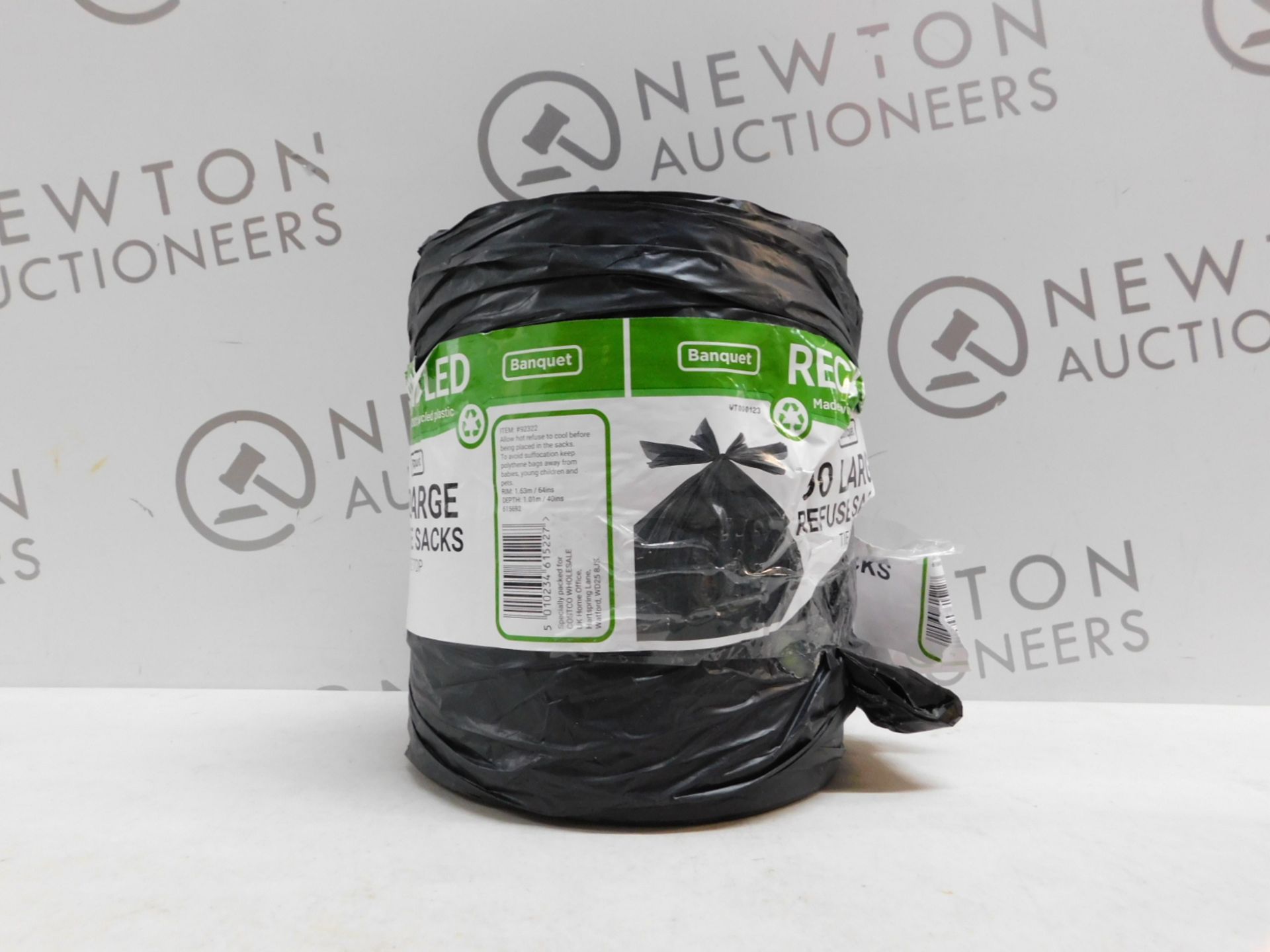 1 ROLL OF LARGE BLACK KITCHEN BIN BAGS RRP £9.99