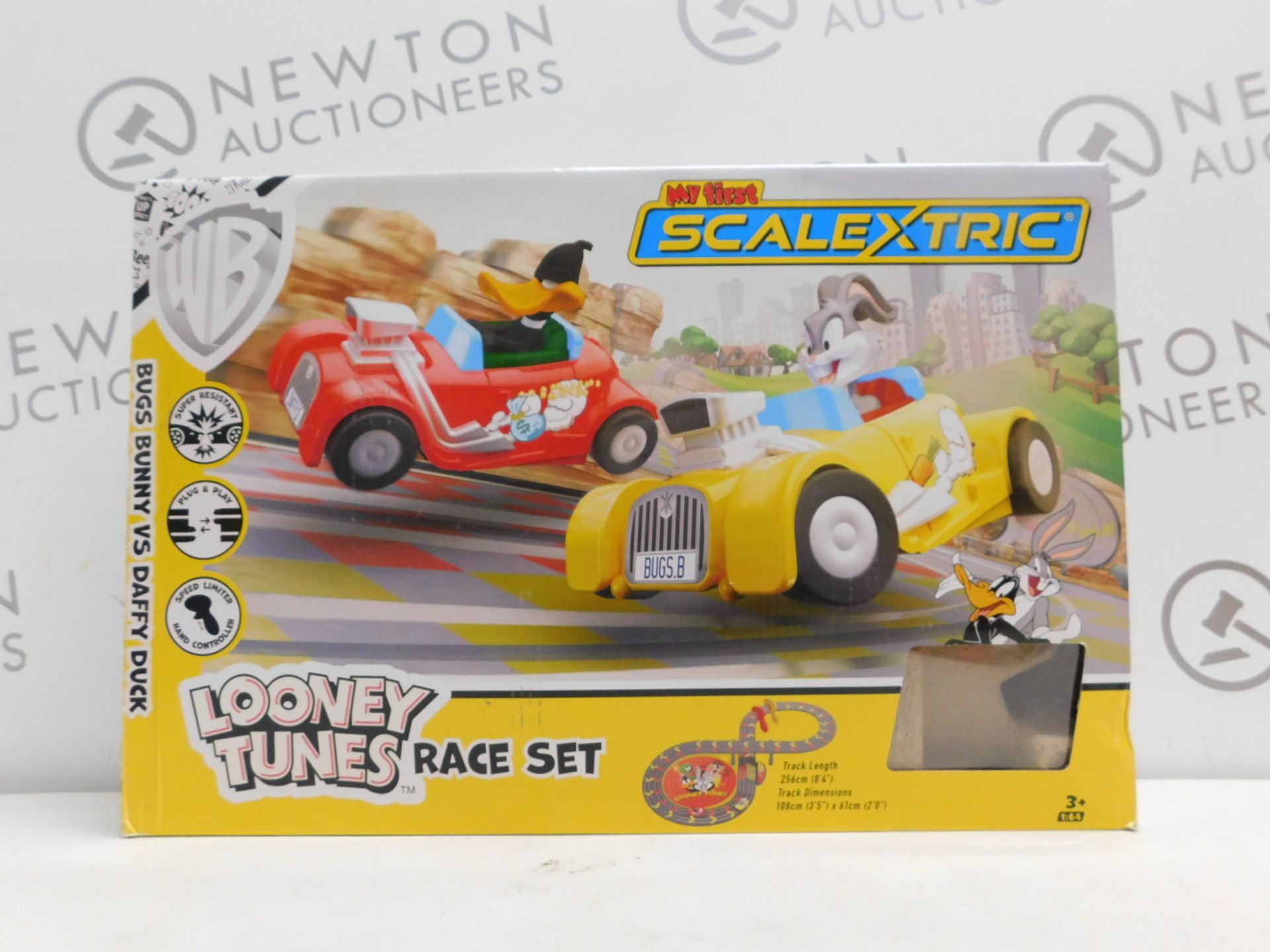 1 BOXED MY FIRST MICRO SCALEXTRIC LOONEY TUNES SLOT RACING SET RRP Â£49.99