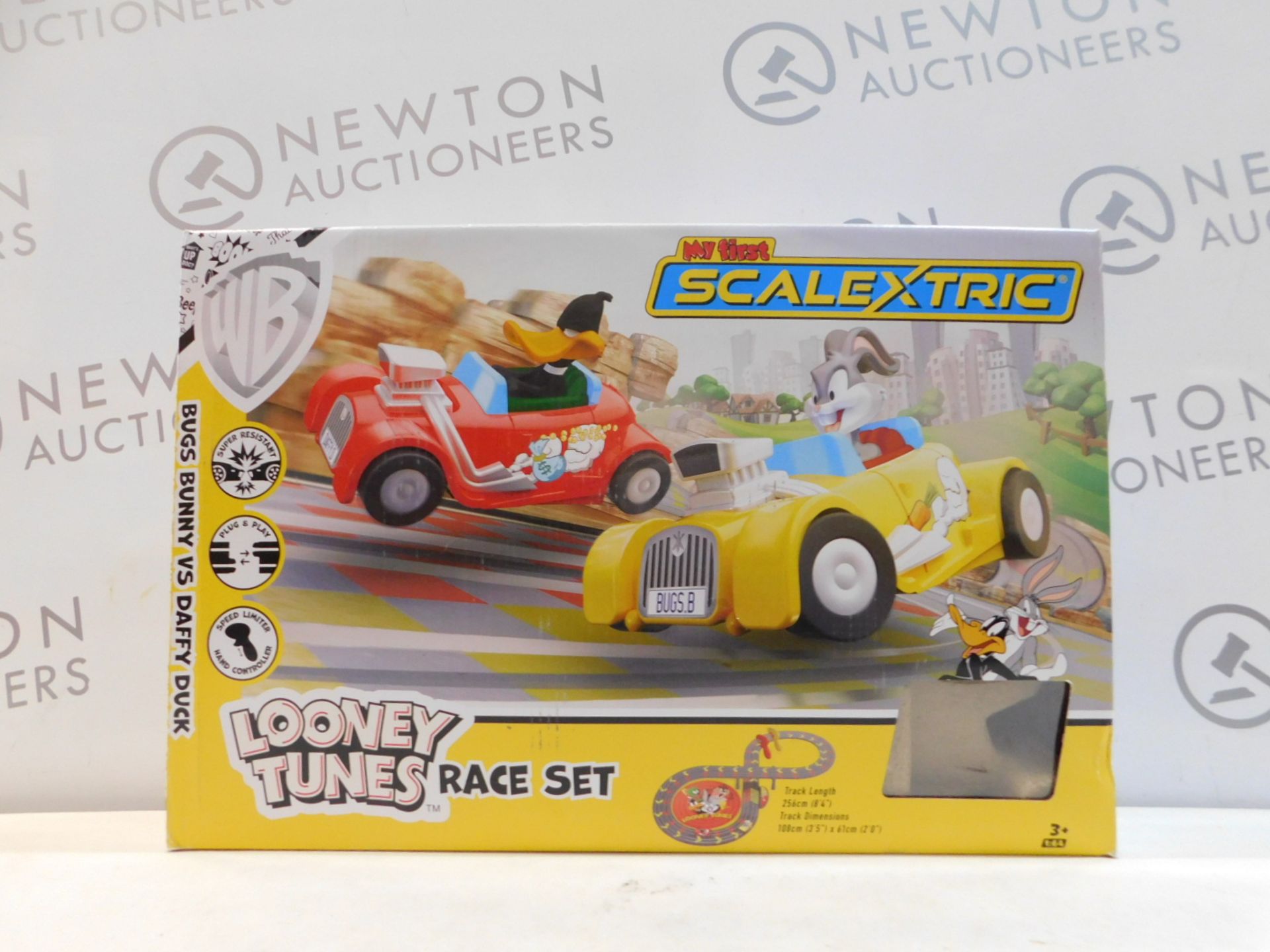 1 BOXED MY FIRST MICRO SCALEXTRIC LOONEY TUNES SLOT RACING SET RRP Â£49.99