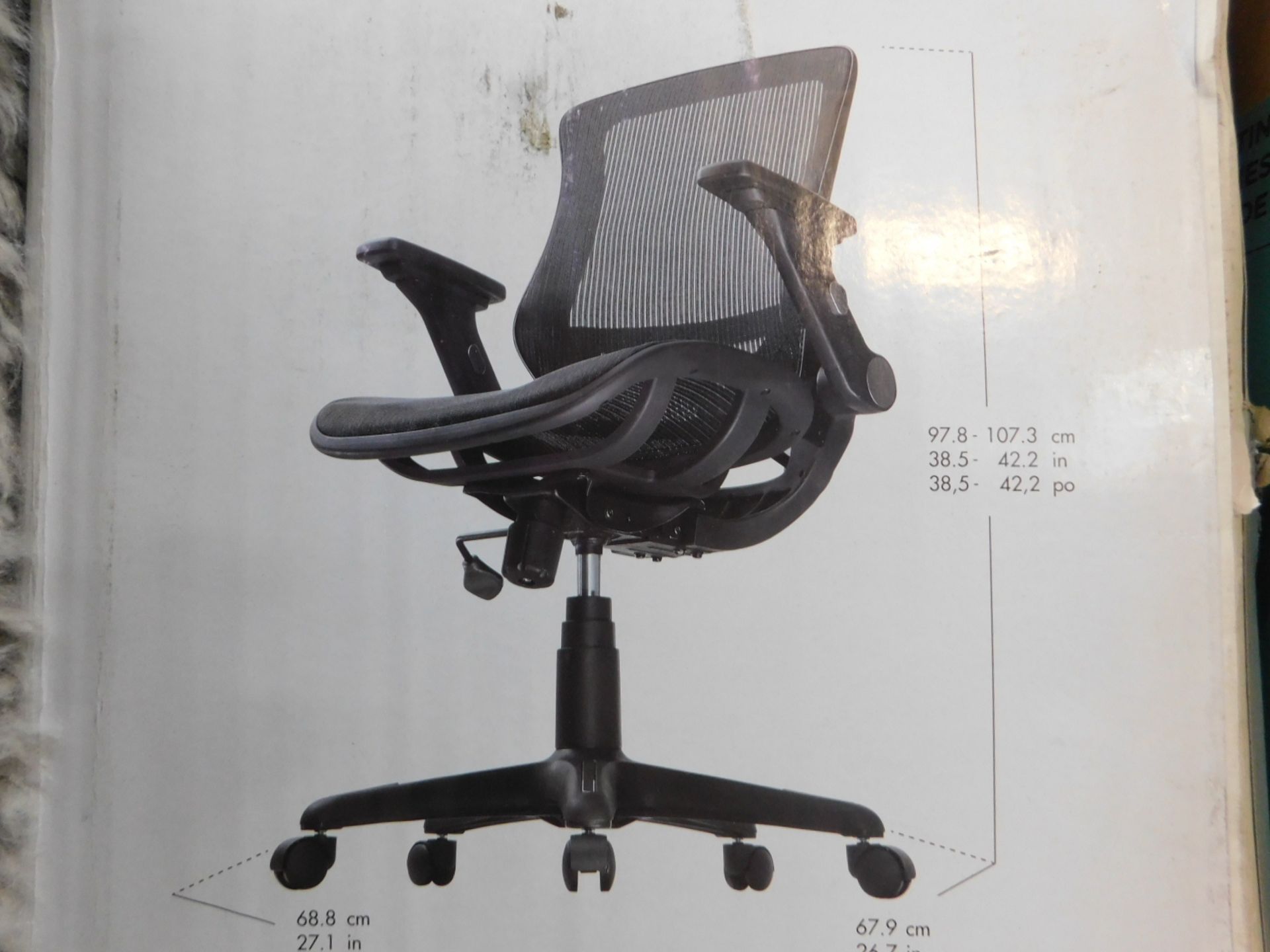 1 BOXED BAYSIDE FURNISHINGS METREX BLACK MESH OFFICE CHAIR RRP Â£129.99