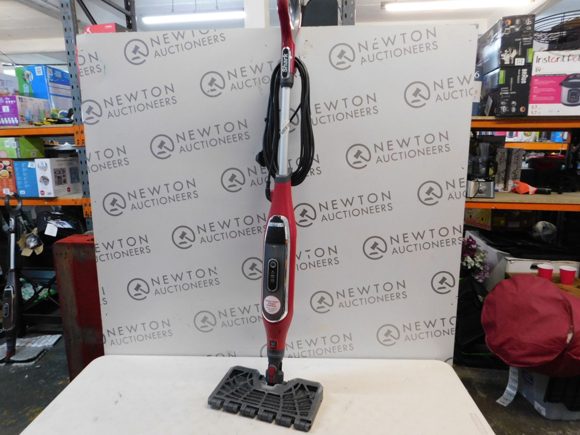 1 SHARK KLIK N FLIP STEAM POCKET MOP RRP Â£99.99