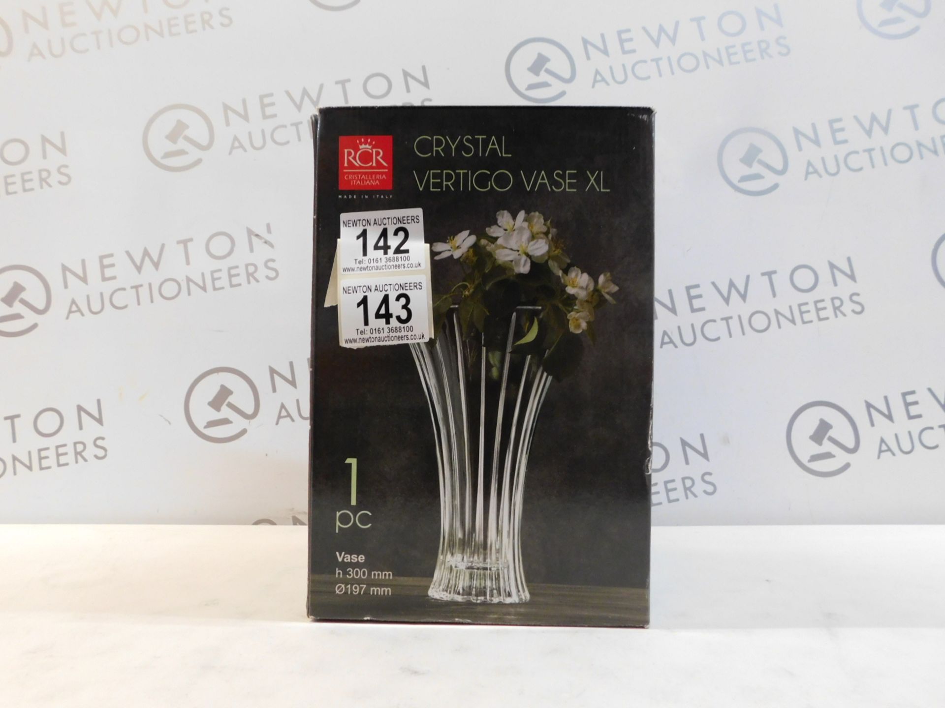 1 BOXED RCR CRYSTAL VERTIGO VASE XL RRP Â£29.99