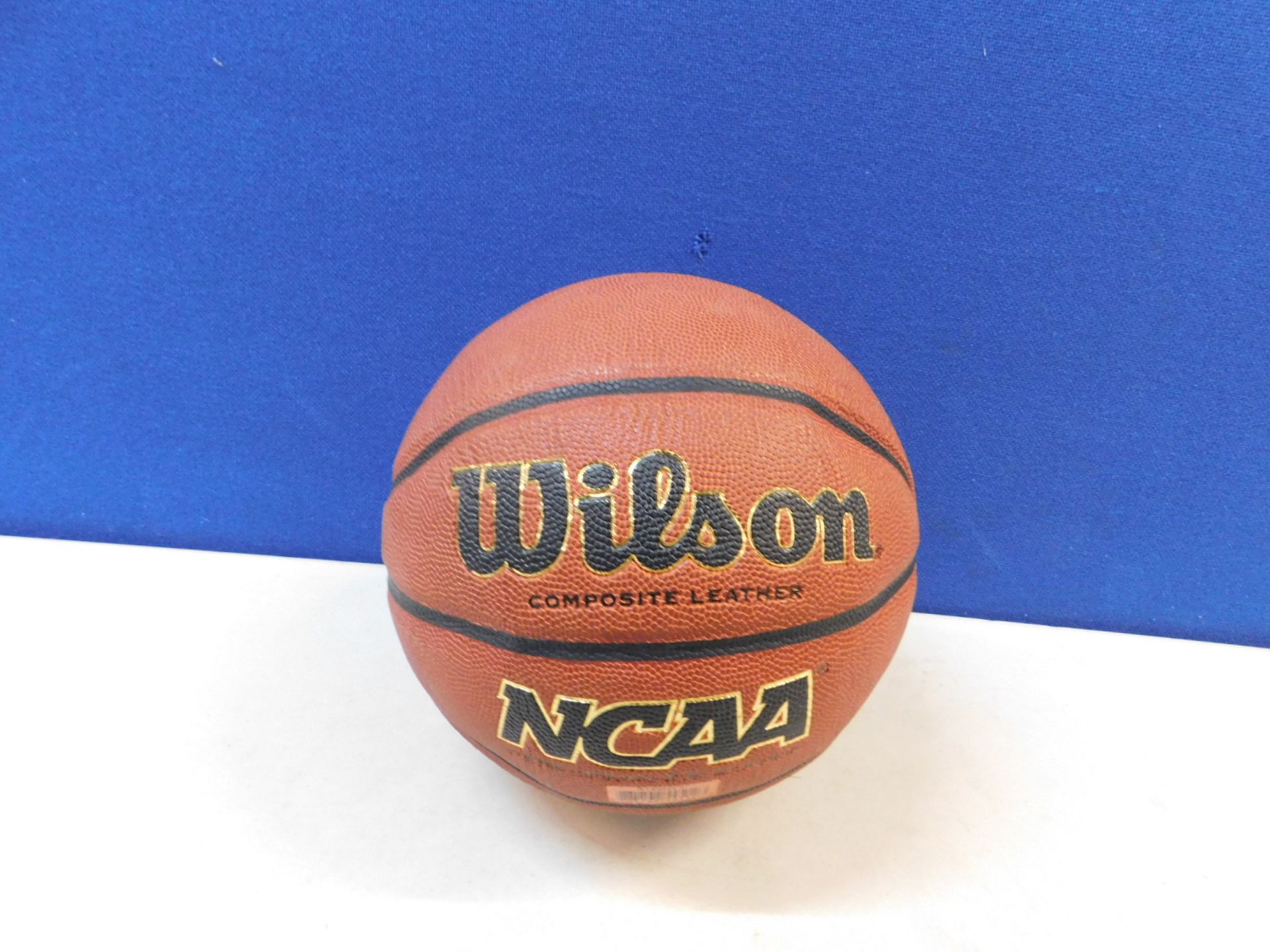 1 WILSON REACTION BASKETBALL RRP Â£28.99