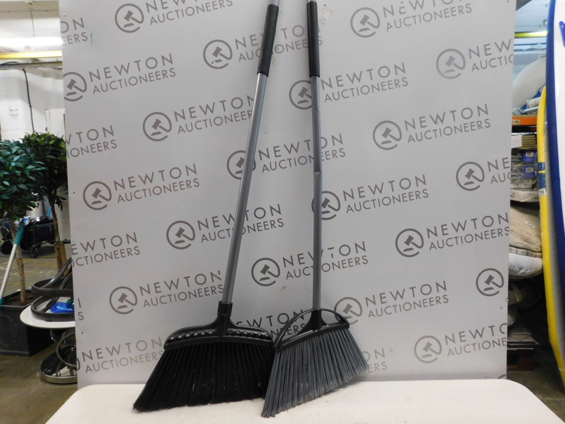 1 SET OF 2 REYNERA PRO BROOMS RRP Â£29