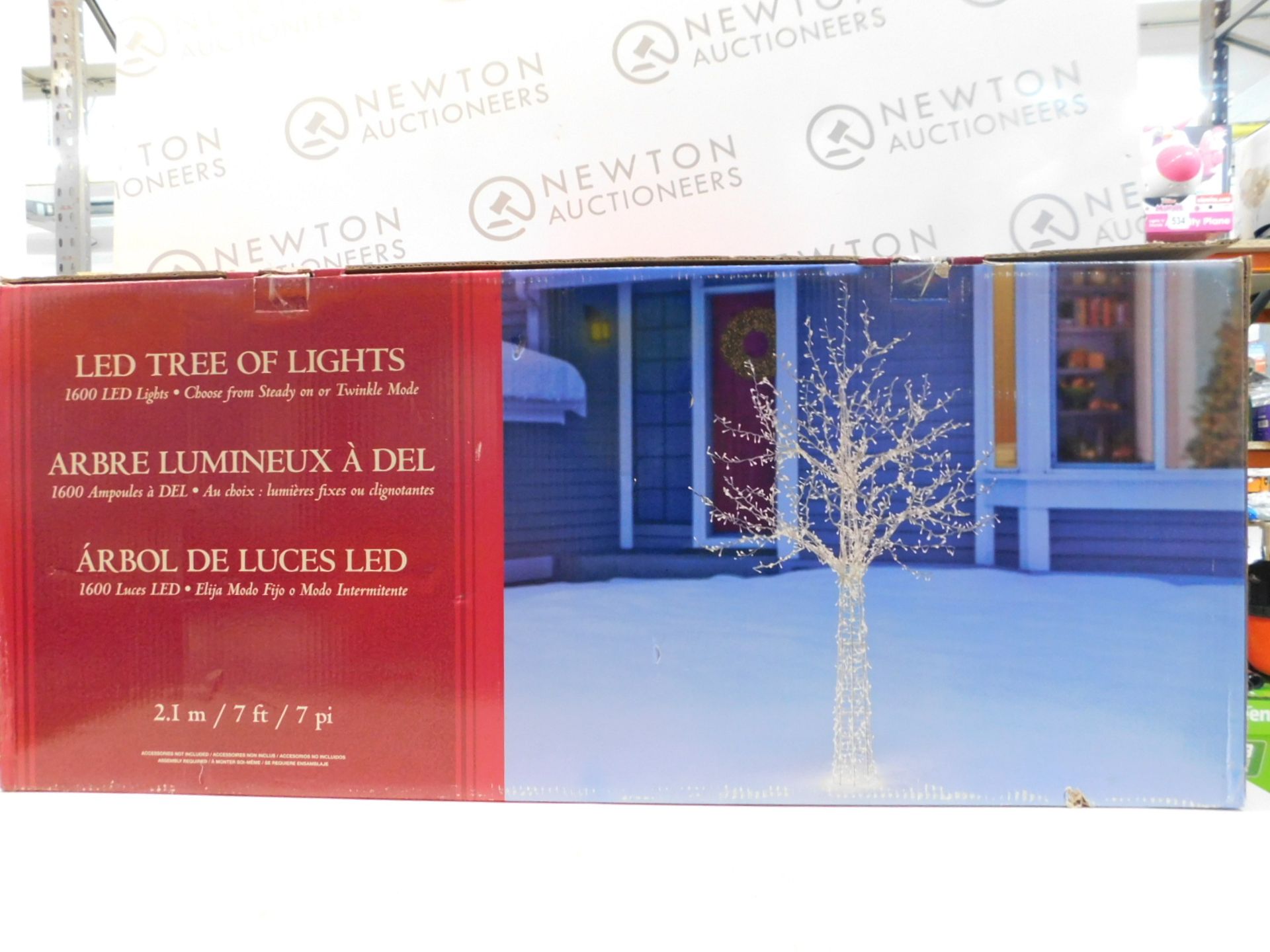 1 BOXED INDOOR/OUTDOOR CHRISTMAS 7FT (2.13M) LED FULLY LIT TWINKLING BIRCH TWIG TREE RRP Â£199