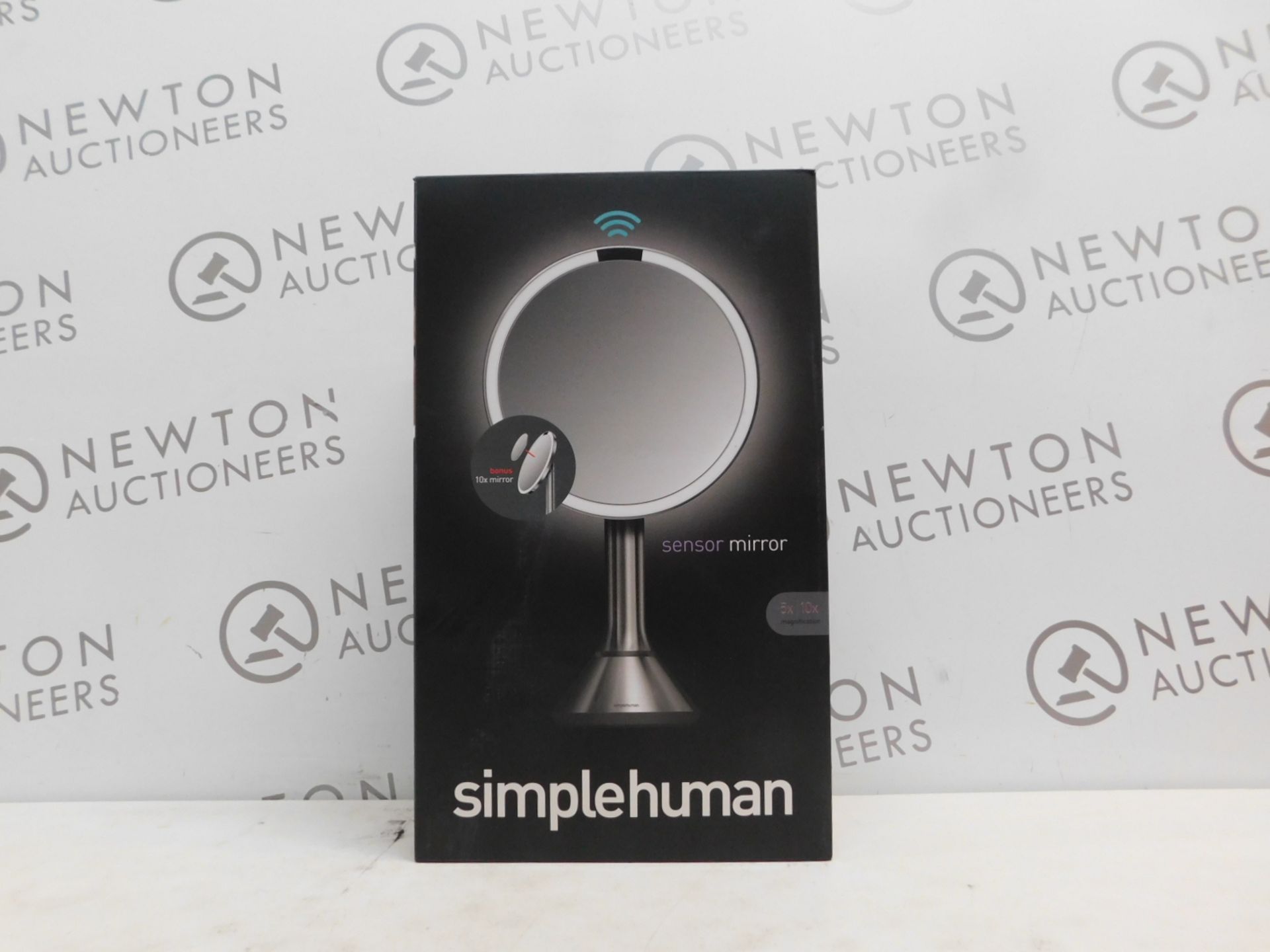 1 BOXED SIMPLEHUMAN SENSOR MIRROR RRP Â£179.99