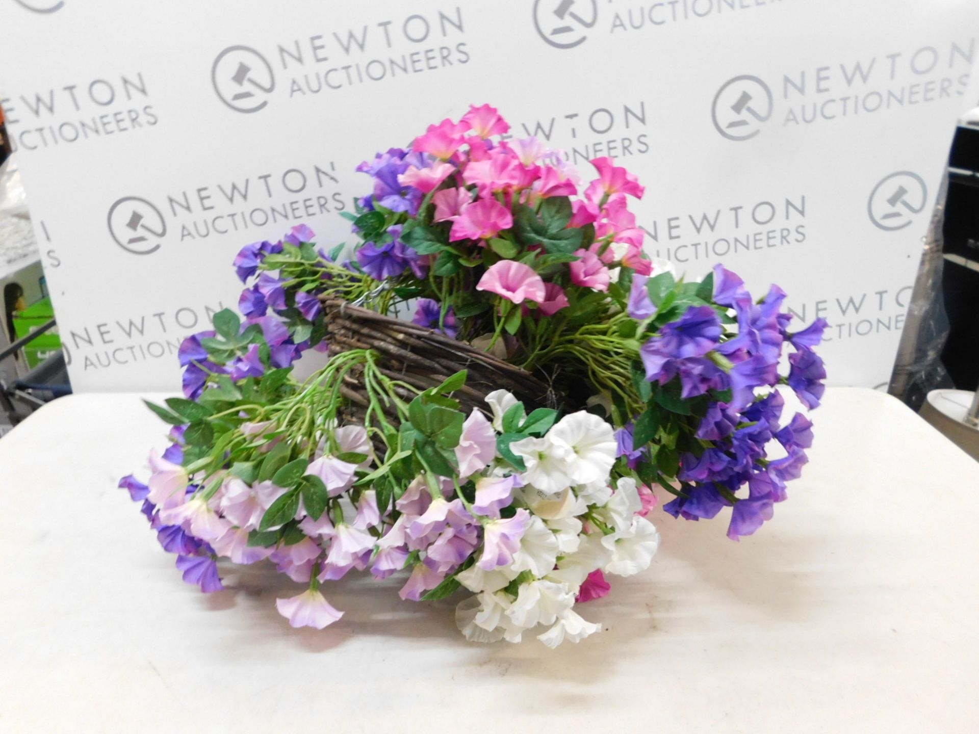 1 HANGING BASKET WITH ARTIFICIAL FLOWERS RRP Â£29.99