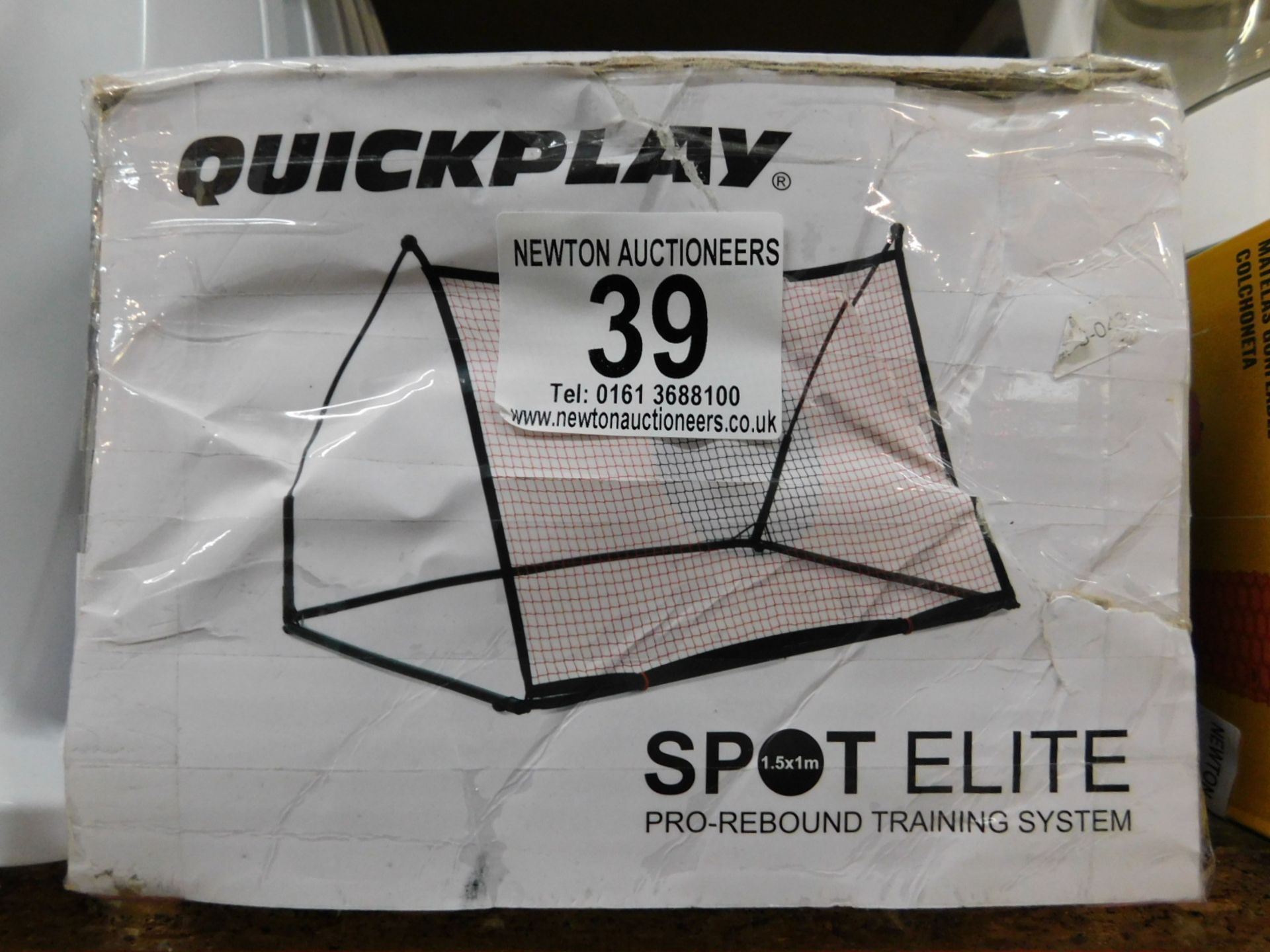 1 BOXED QUICKPLAY SPOT ELITE 2-IN-1 FOOTBALL REBOUNDER NET & FREE KICK WALL RRP Â£129.99